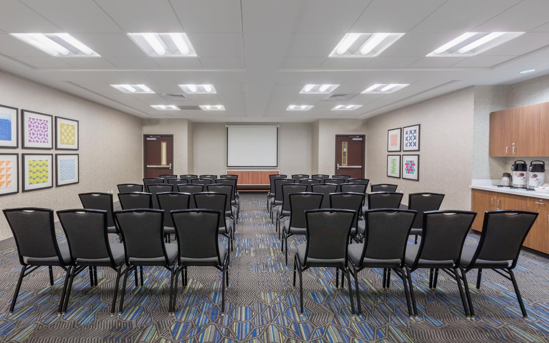 Holiday Inn Express Hotel & Suites Eugene Downtown - University by IHG gallery photo in Eugene, OR — image 10