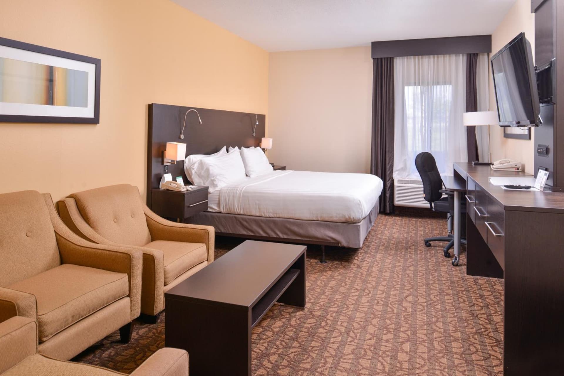Holiday Inn Express & Suites Topeka West I-70 Wanamaker by IHG gallery photo in Topeka, KS — image 31
