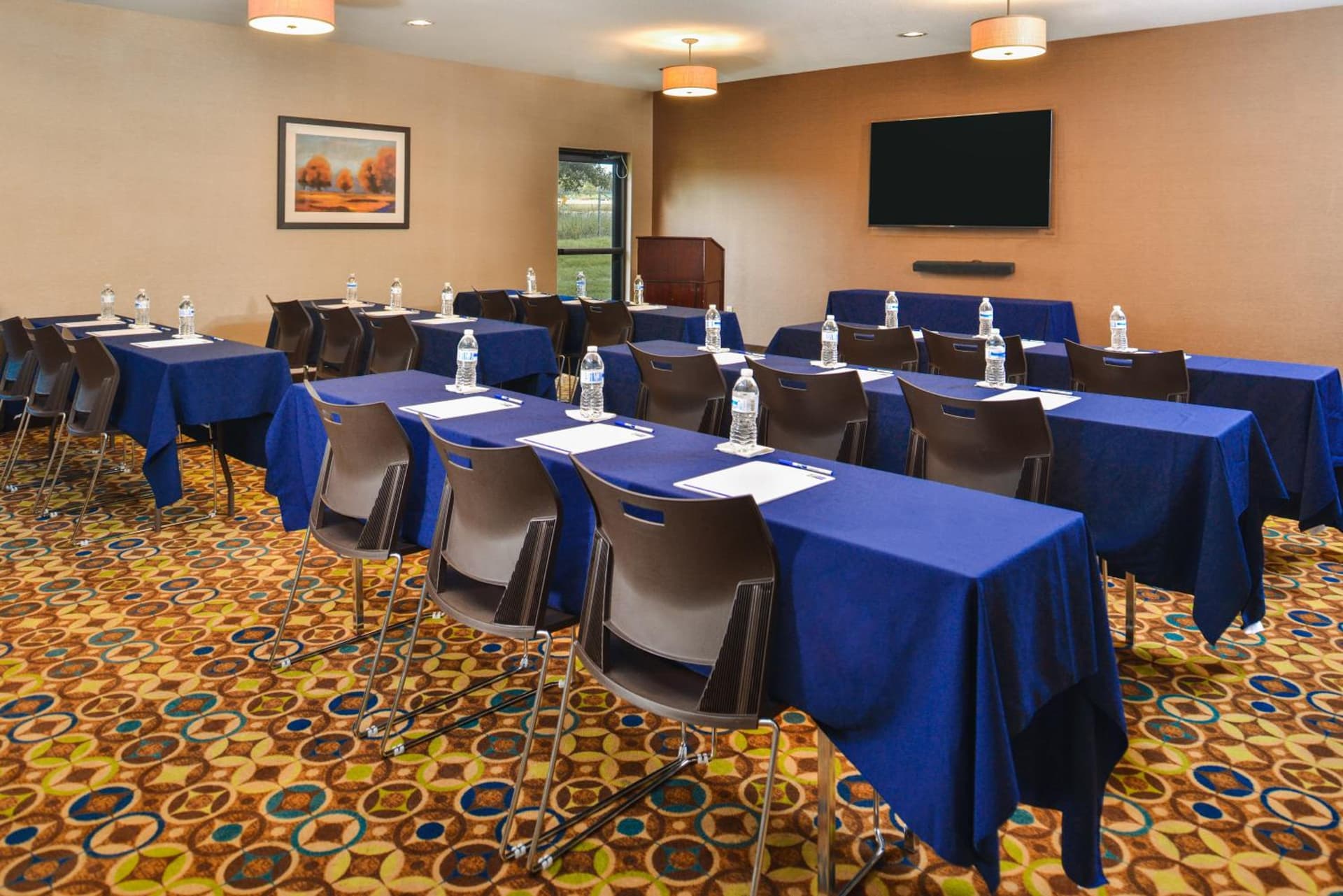 Holiday Inn Express & Suites Topeka West I-70 Wanamaker by IHG gallery photo in Topeka, KS — image 18