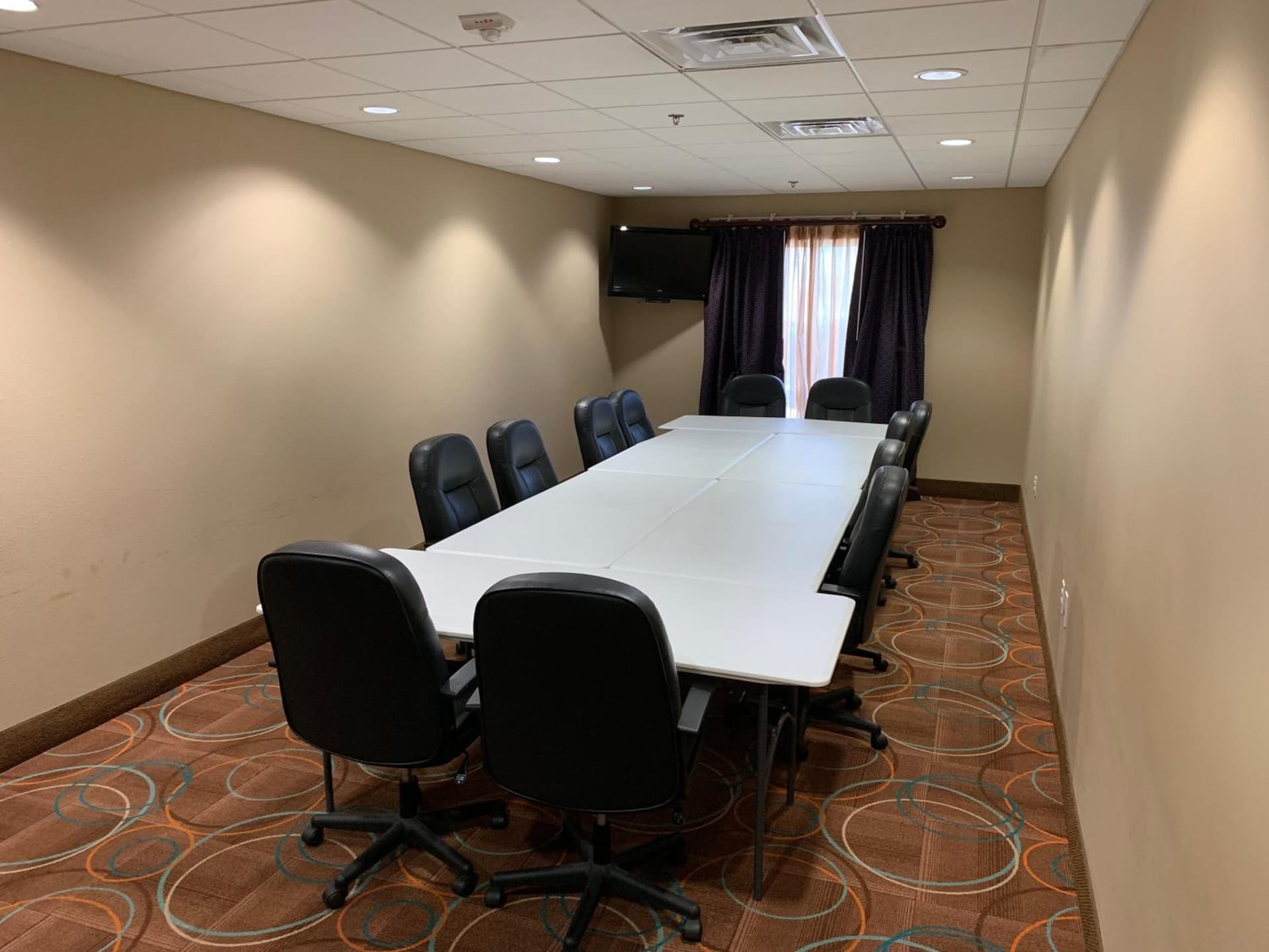 Holiday Inn Express & Suites Havelock Northwest New Bern by IHG gallery photo in Havelock, NC — image 28