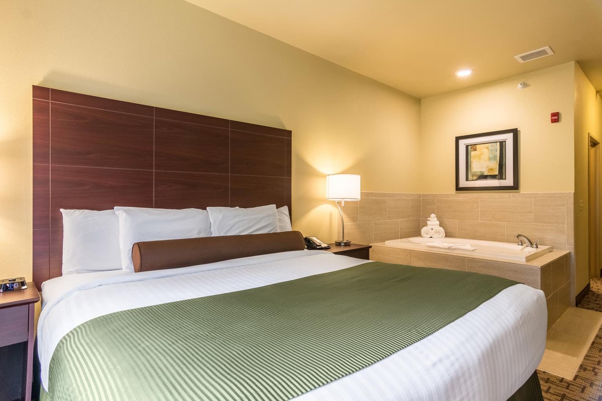 Cobblestone Hotel & Suites - Harborcreek gallery photo in Erie, PA — image 30