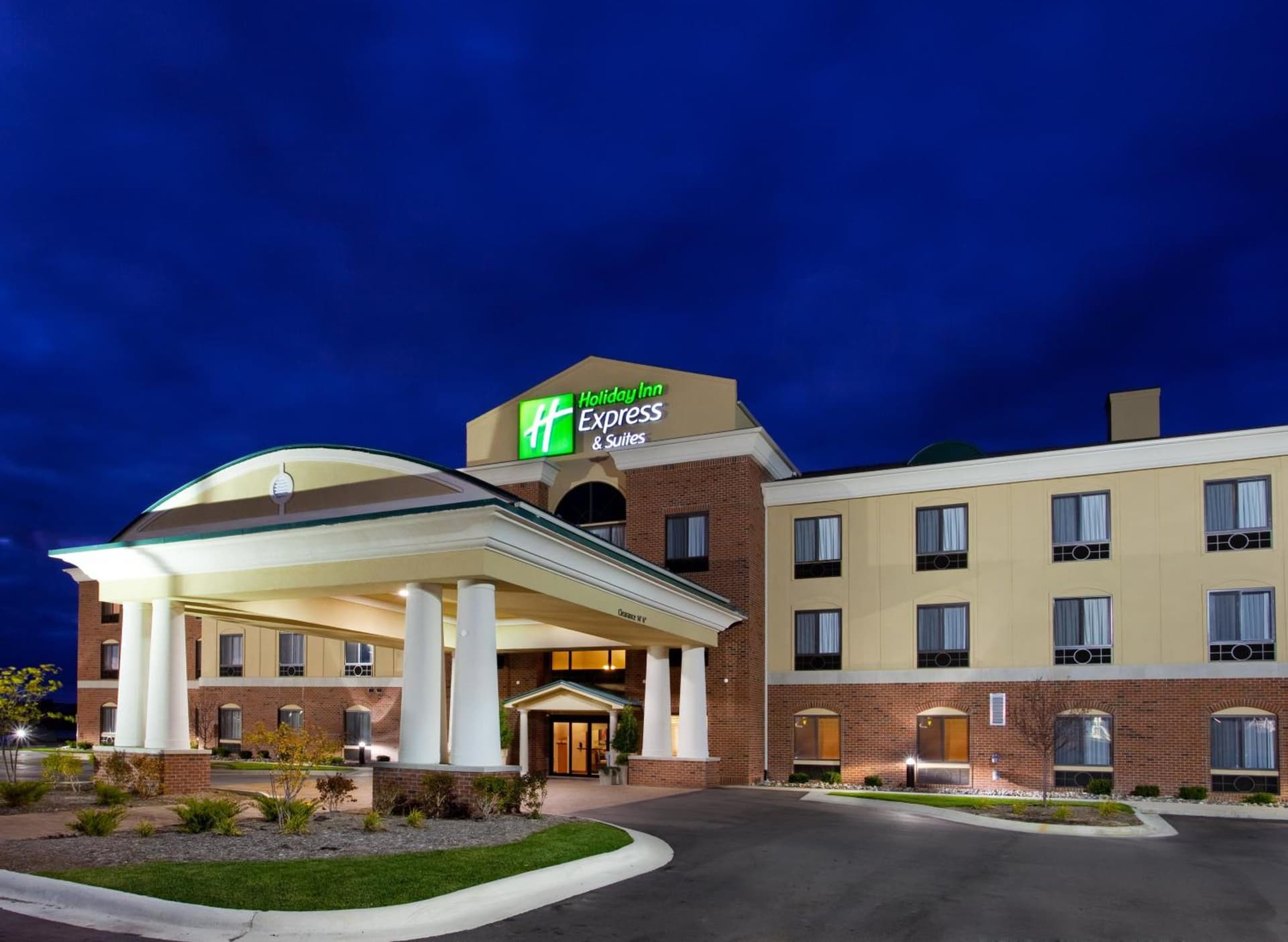 Holiday Inn Express Hotel & Suites Bay City by IHG — hotel in Bay City, Michigan