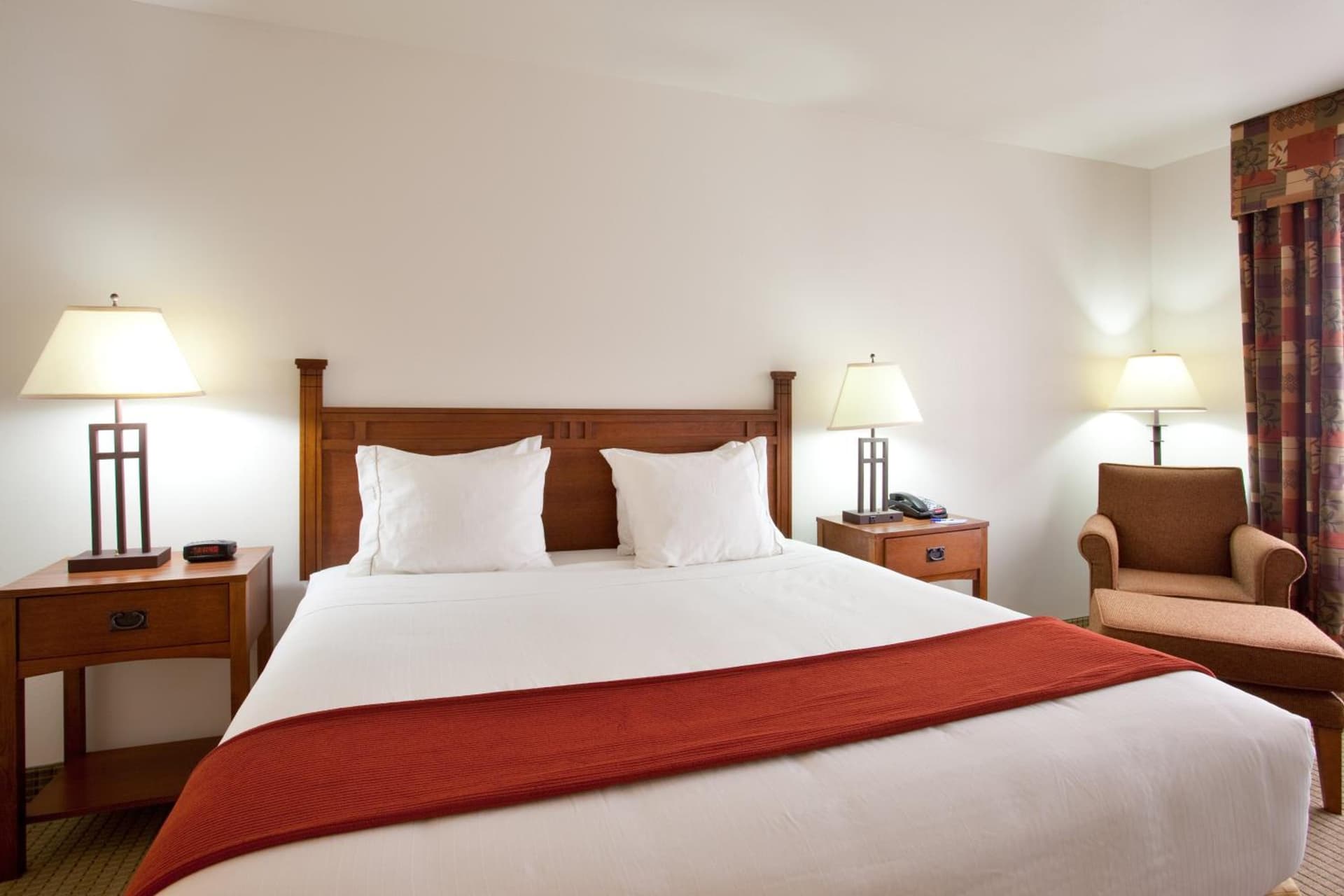 Holiday Inn Express Hotel & Suites Mattoon by IHG property views in Mattoon, IL — gallery photo 3