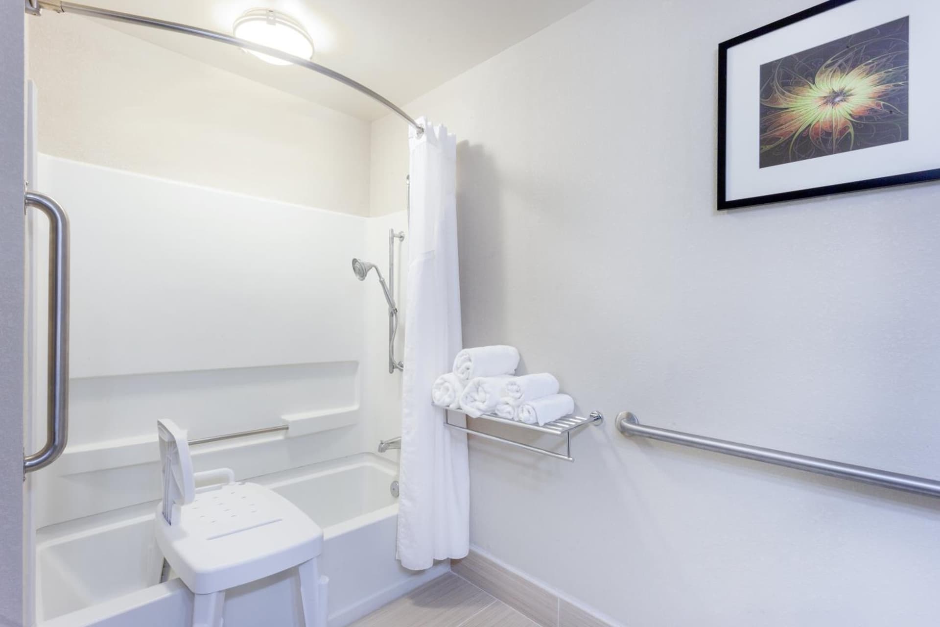 Holiday Inn Express Hotel & Suites Mebane by IHG gallery photo in Mebane, NC — image 8