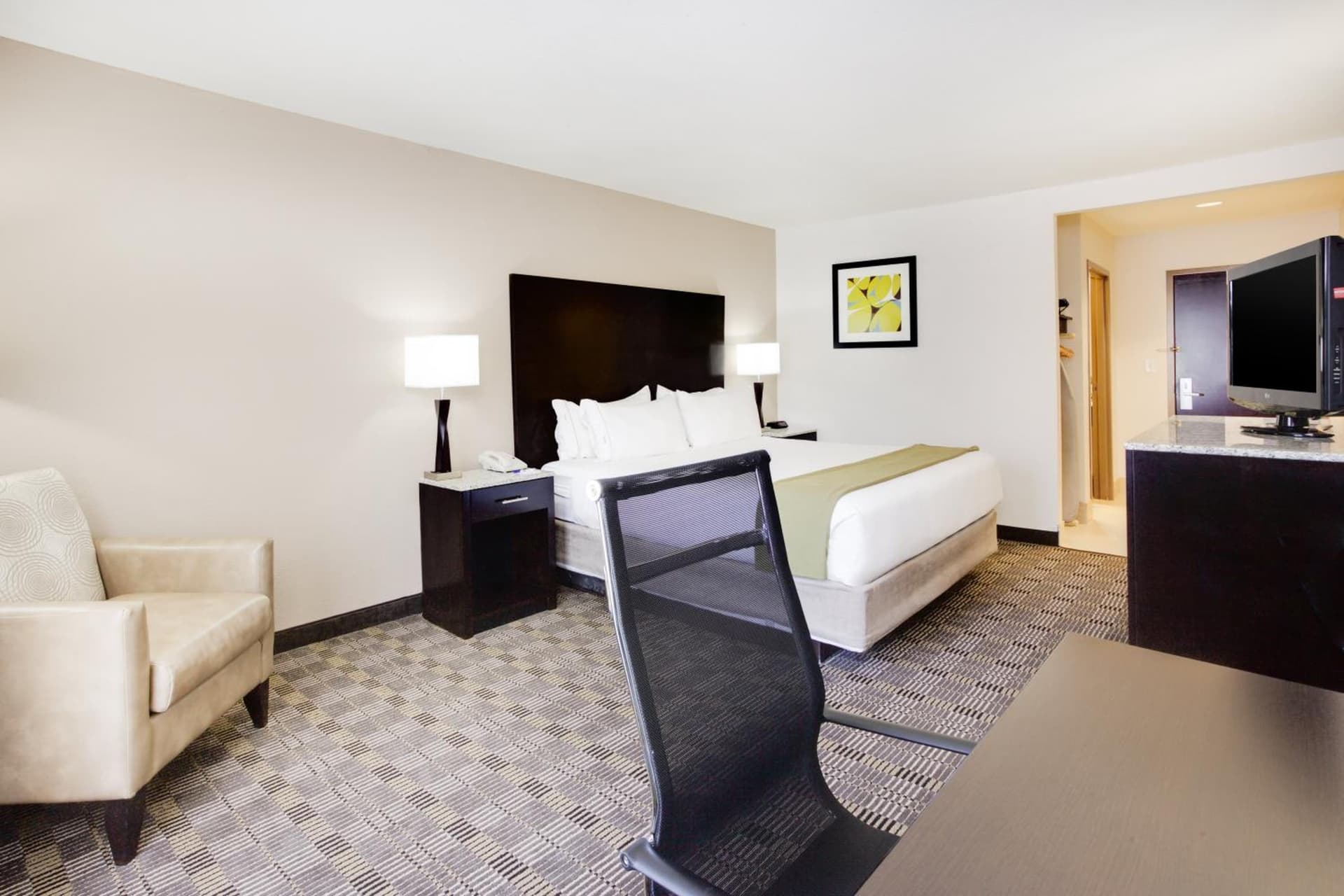 Holiday Inn Express Hotel & Suites Mebane by IHG gallery photo in Mebane, NC — image 46
