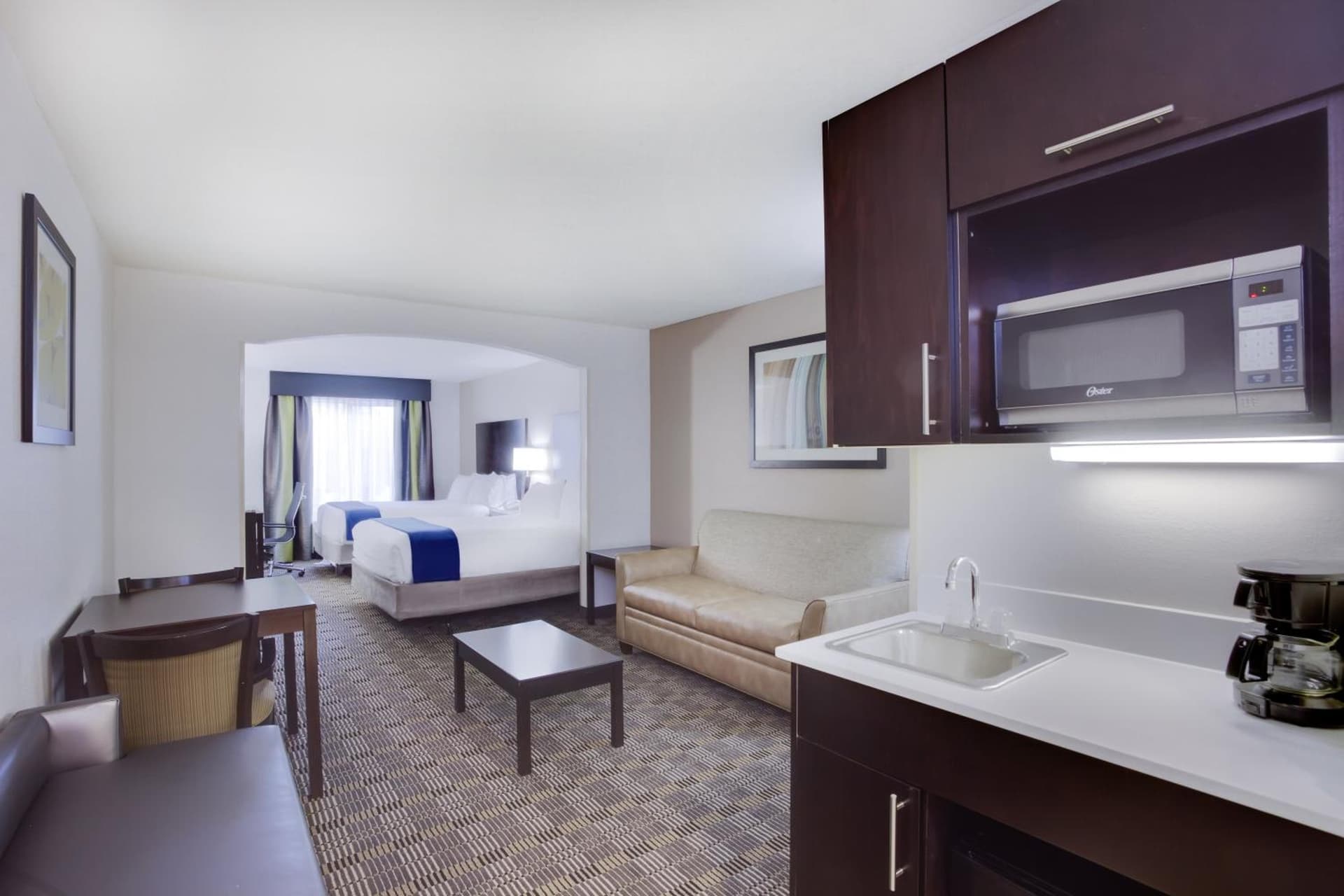 Holiday Inn Express Hotel & Suites Mebane by IHG gallery photo in Mebane, NC — image 41