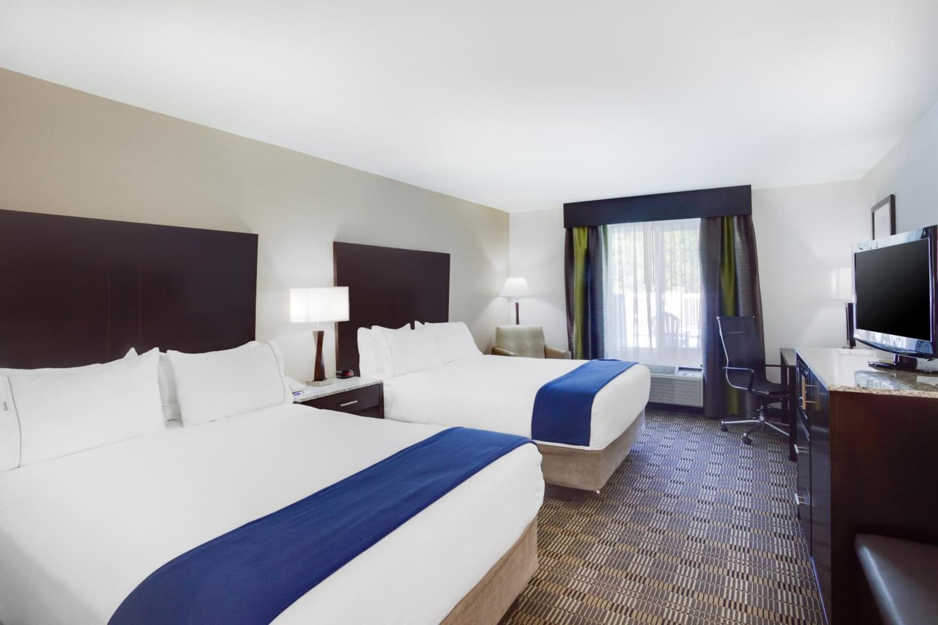 Holiday Inn Express Hotel & Suites Mebane by IHG gallery photo in Mebane, NC — image 35