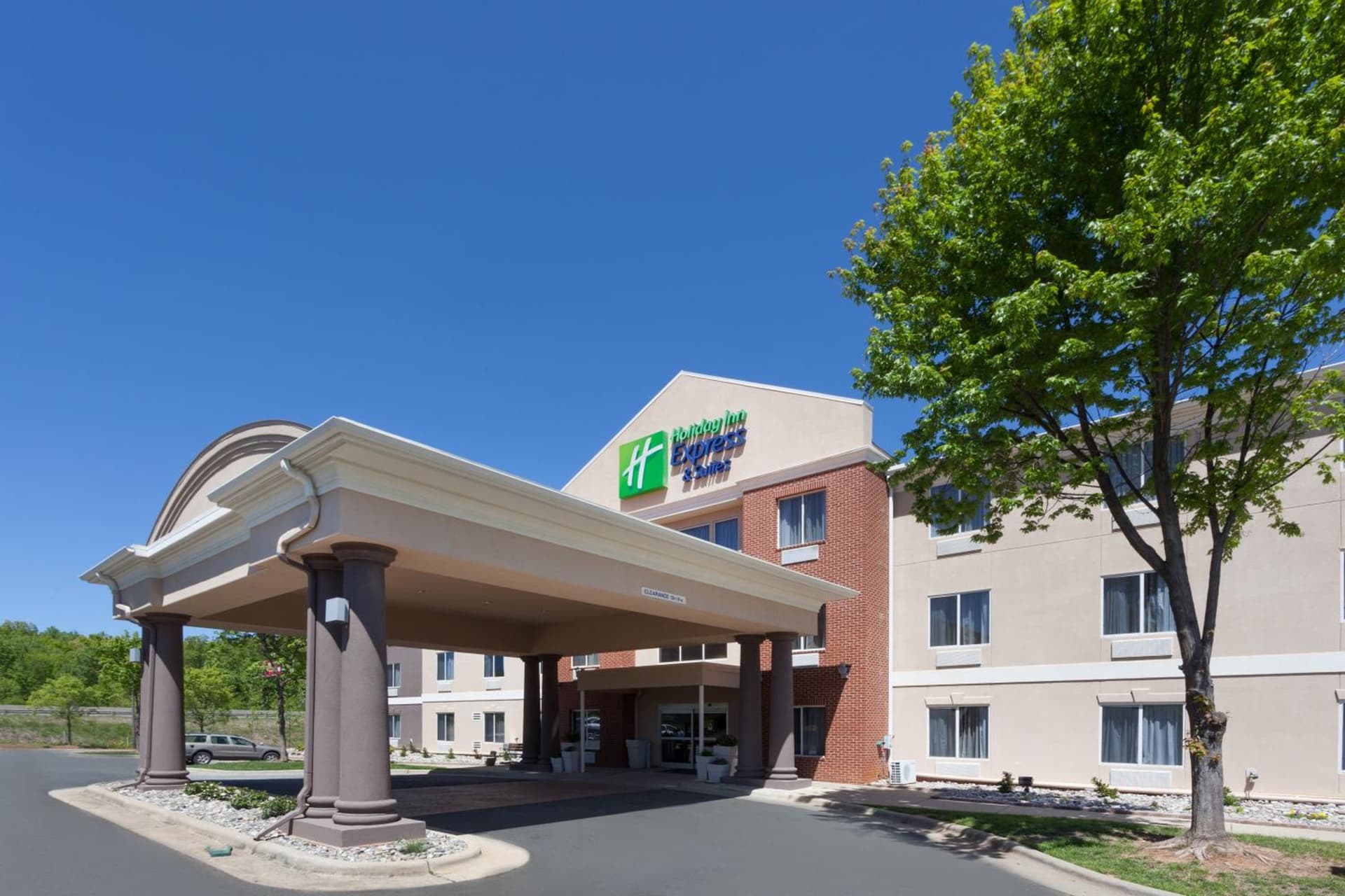 Holiday Inn Express Hotel & Suites Mebane by IHG gallery photo in Mebane, NC — image 30