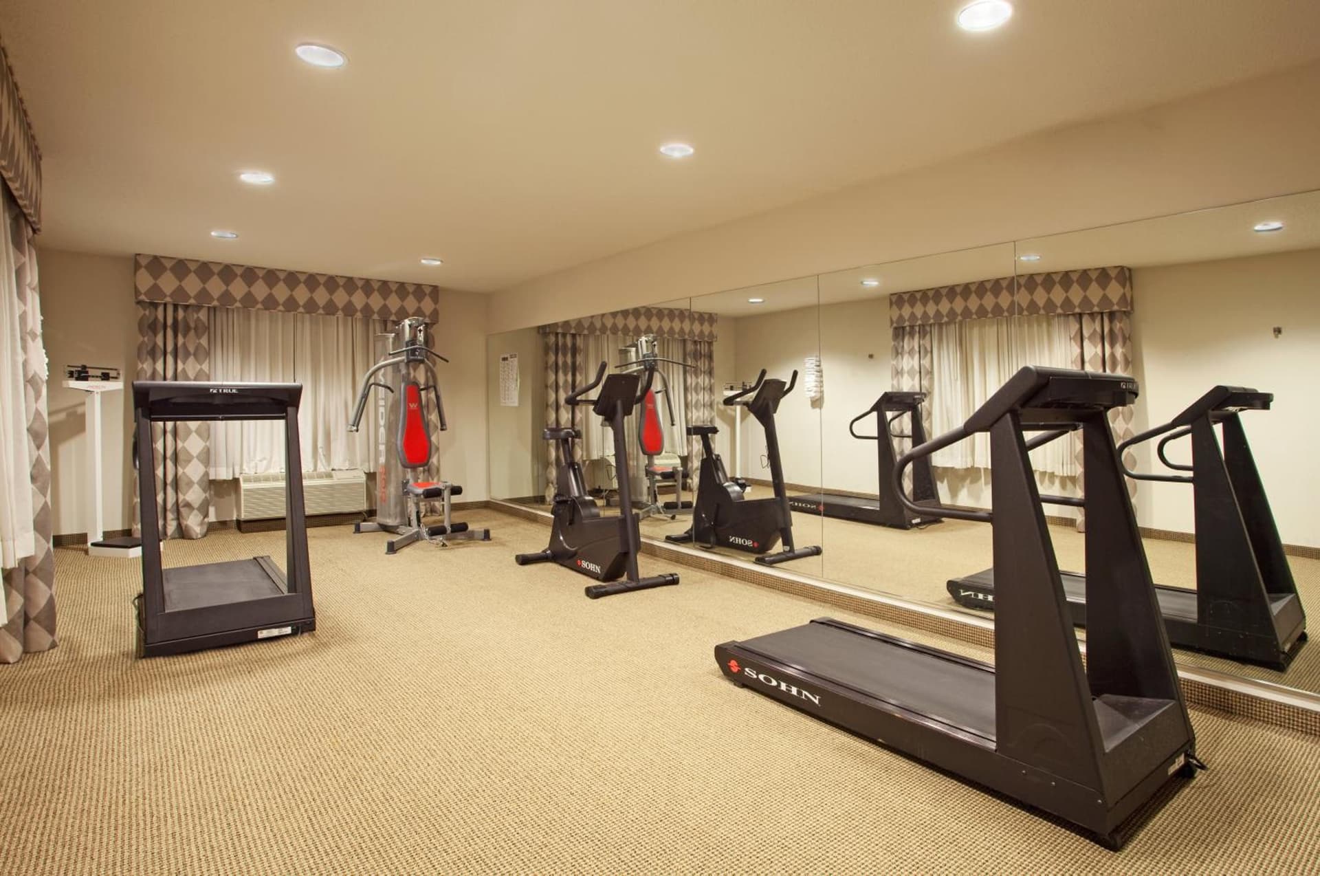 Holiday Inn Express Hotel & Suites Mebane by IHG gallery photo in Mebane, NC — image 20