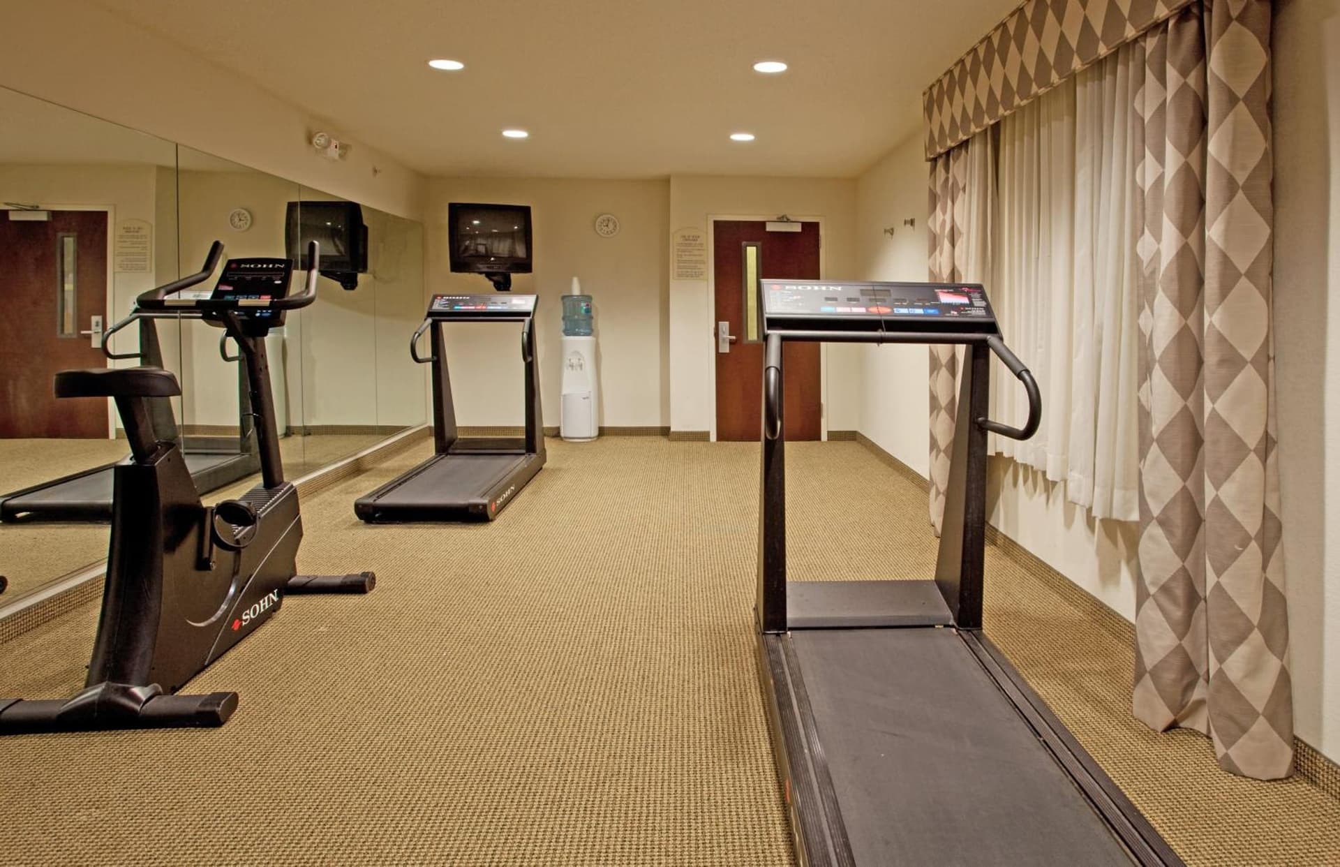 Holiday Inn Express Hotel & Suites Mebane by IHG gallery photo in Mebane, NC — image 39