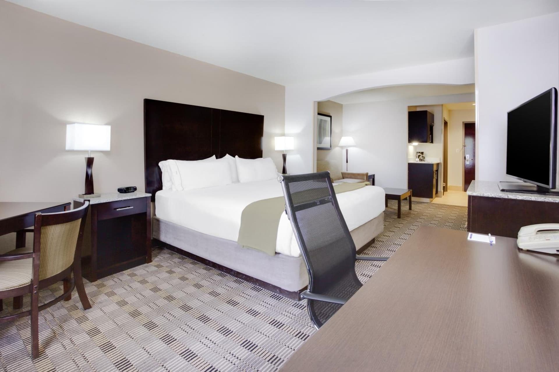 Holiday Inn Express Hotel & Suites Mebane by IHG gallery photo in Mebane, NC — image 51