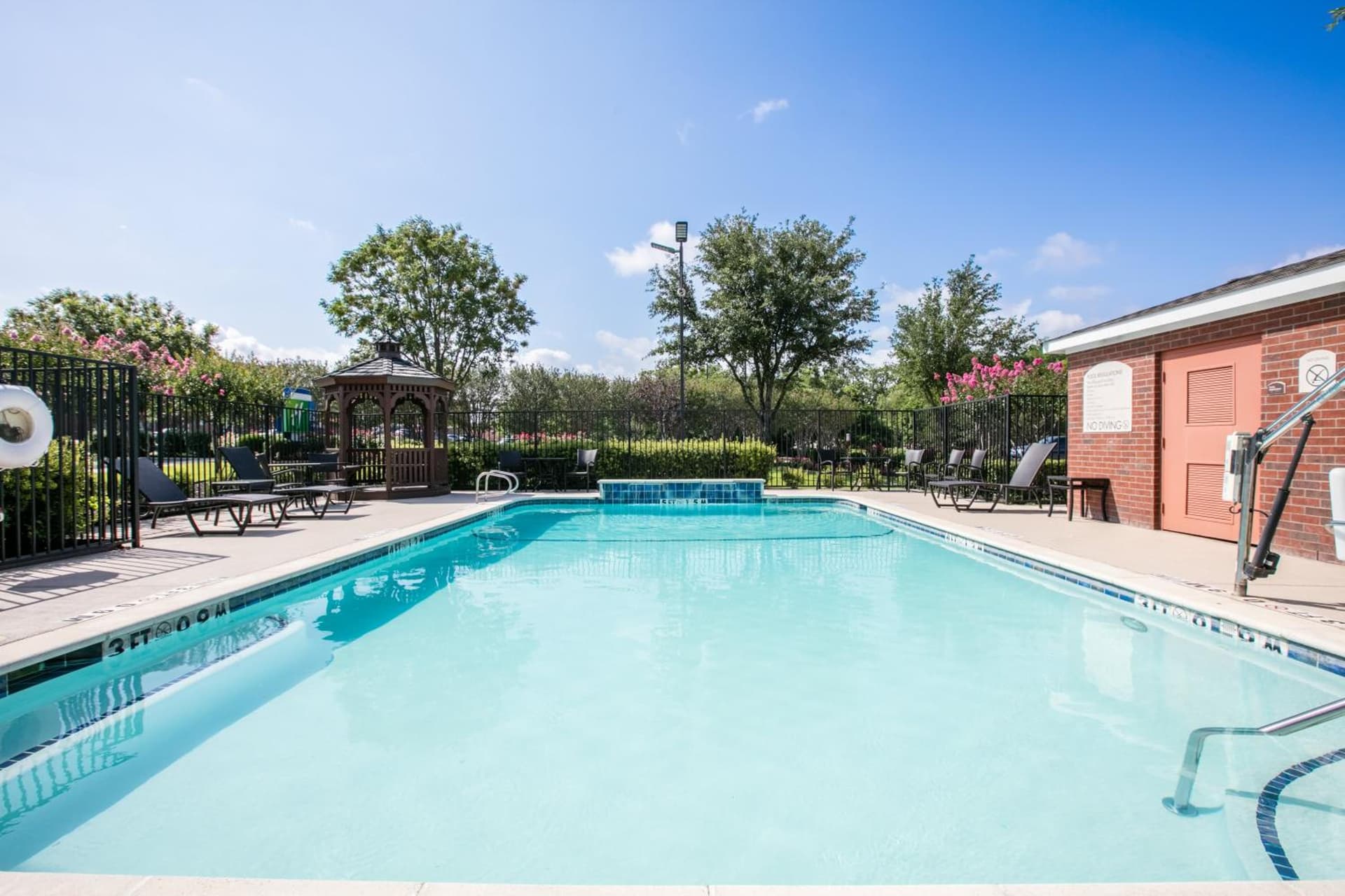 Holiday Inn Express Hotel & Suites Dallas - Grand Prairie I-20 by IHG gallery photo in Grand Prairie, TX — image 34