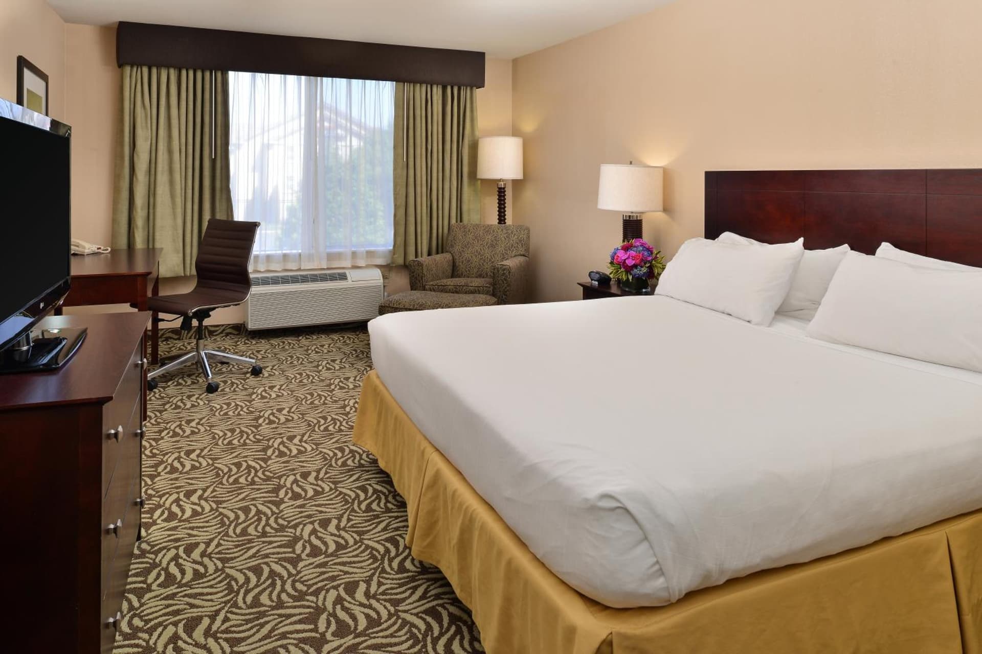 Holiday Inn Express Fresno River Park Highway 41 by IHG gallery photo in Fresno, CA — image 47