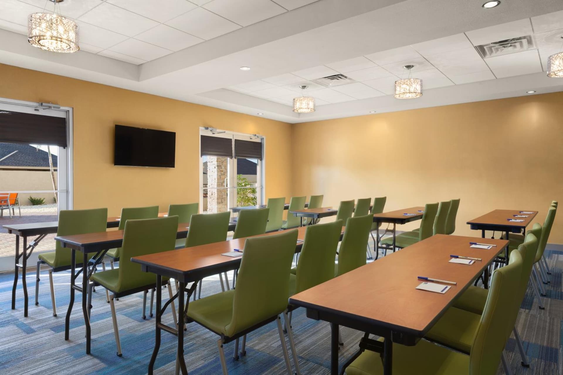 Holiday Inn Express & Suites Edinburg- Mcallen Area by IHG property views in Edinburg, TX — gallery photo 3