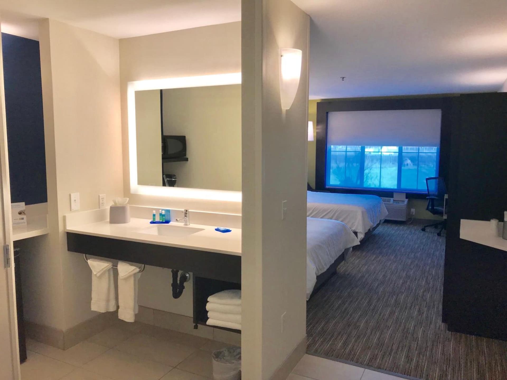Holiday Inn Express & Suites Tracy by IHG gallery photo in Tracy, CA — image 23