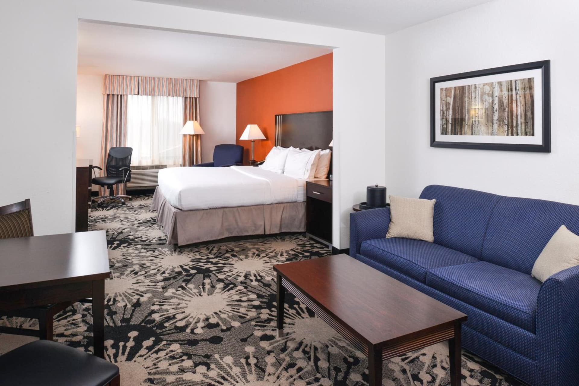 Holiday Inn Express & Suites Greenfield by IHG gallery photo in Greenfield, IN — image 9