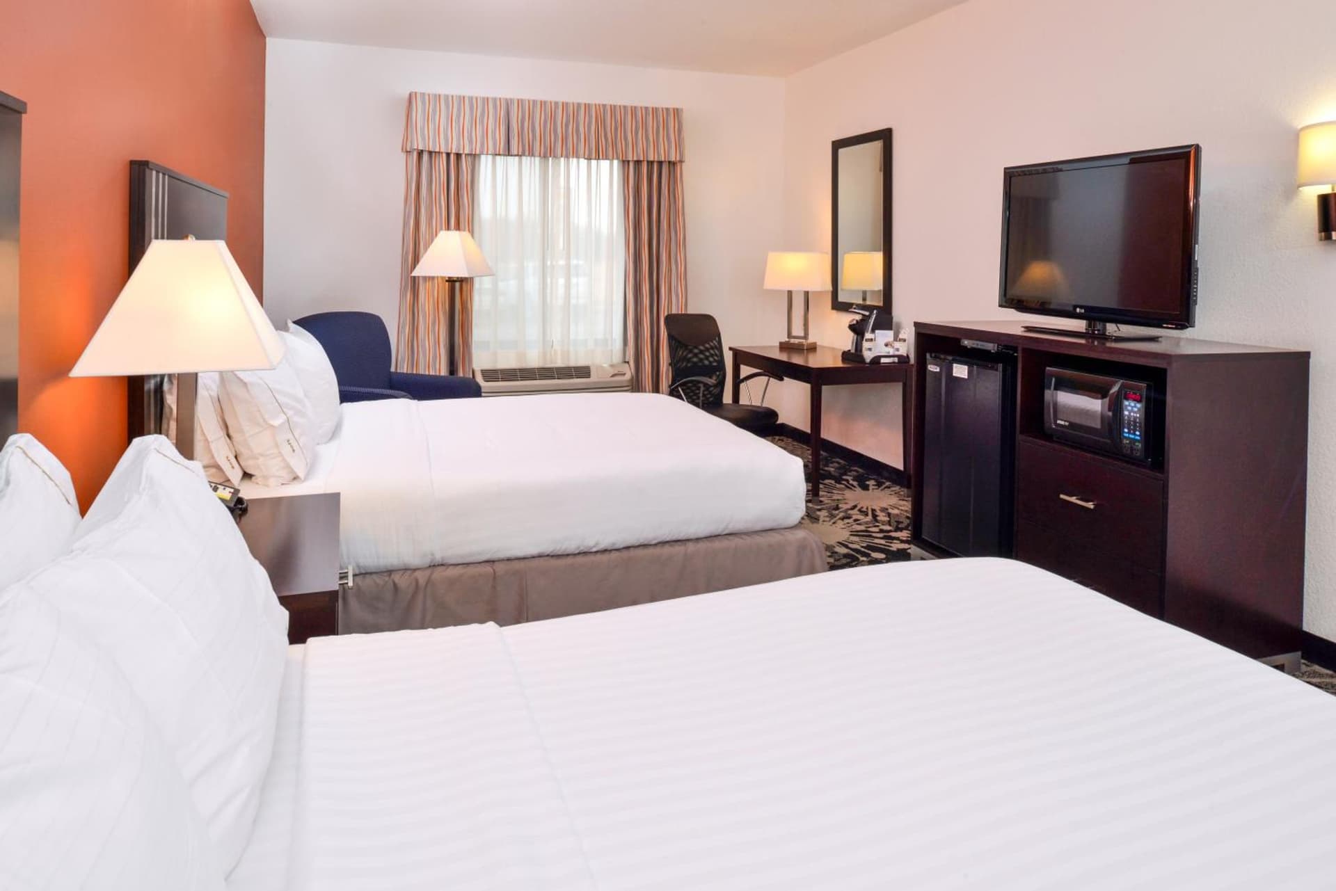 Holiday Inn Express & Suites Greenfield by IHG gallery photo in Greenfield, IN — image 39