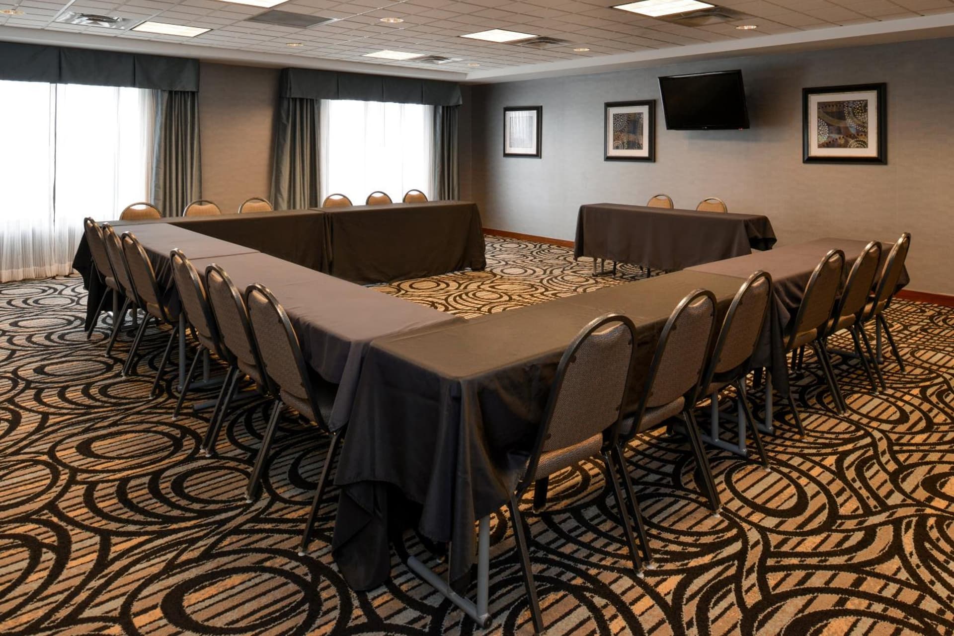 Holiday Inn Express & Suites Greenfield by IHG gallery photo in Greenfield, IN — image 32