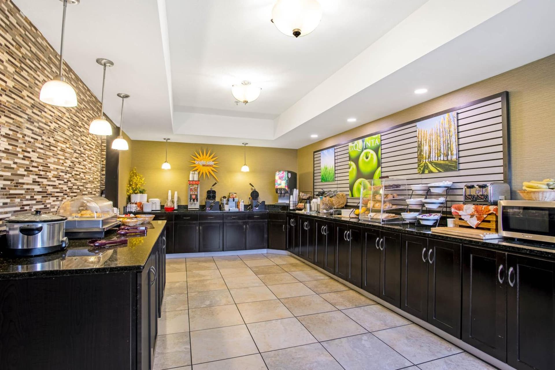 La Quinta by Wyndham Lexington South / Hamburg gallery photo in Lexington, KY — image 39