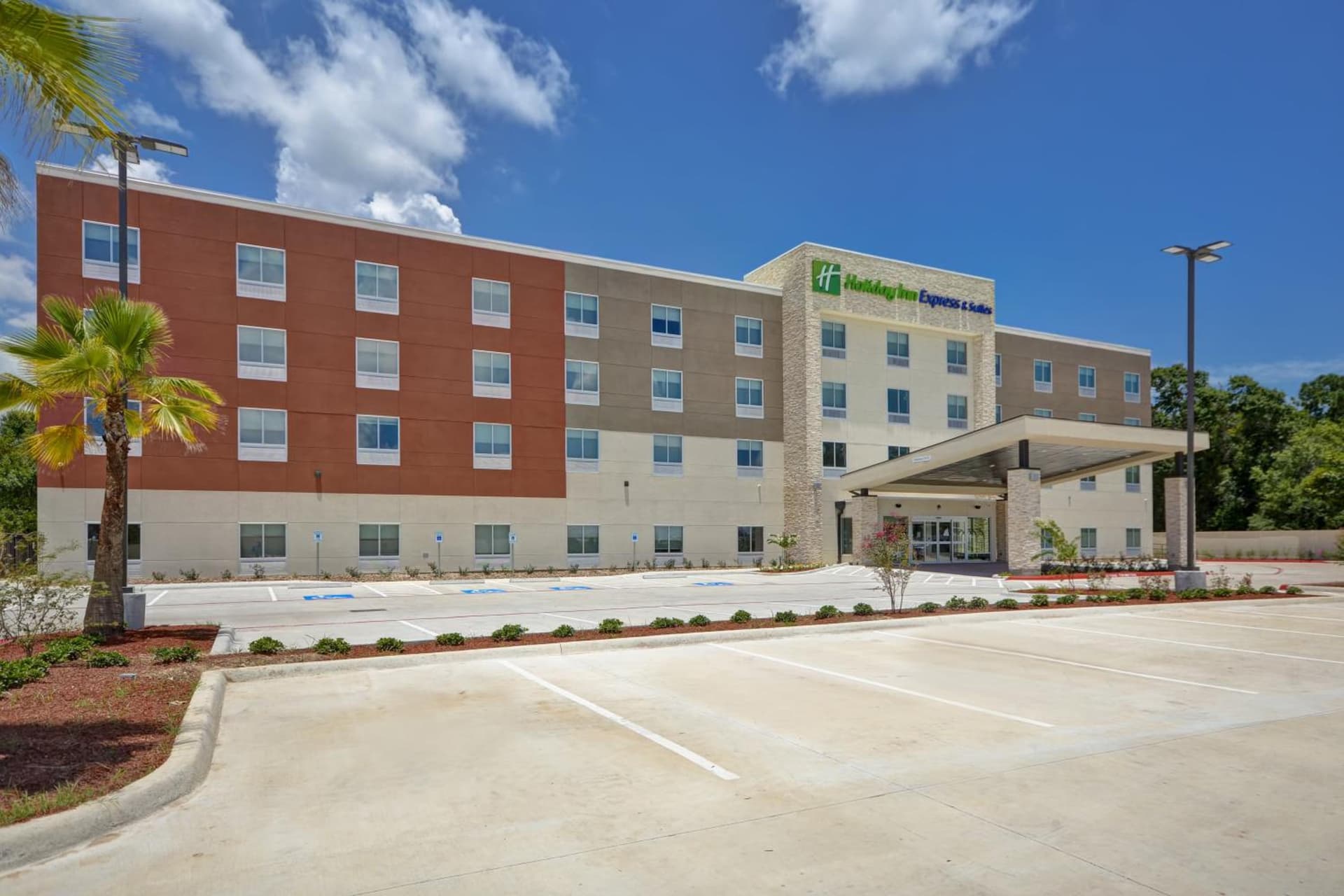 Holiday Inn Express & Suites - Houston NASA - Boardwalk Area by IHG gallery photo in Seabrook, TX — image 46