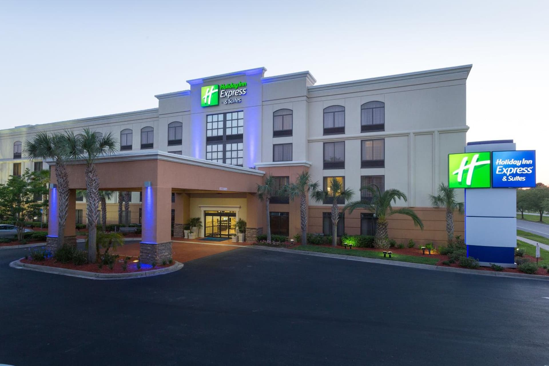 Holiday Inn Express Hotel & Suites Jacksonville Airport by IHG exterior or lobby in Jacksonville, FL — main listing photo
