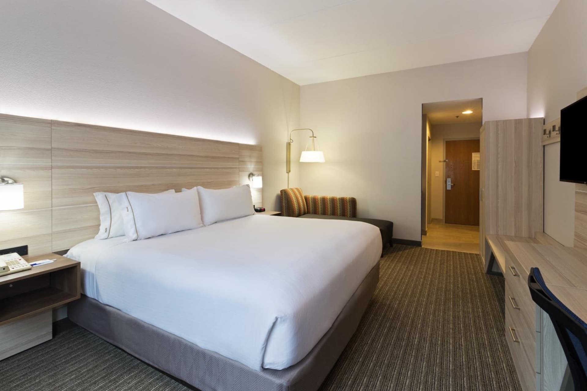 Holiday Inn Express & Suites Tavares by IHG gallery photo in Tavares, FL — image 36