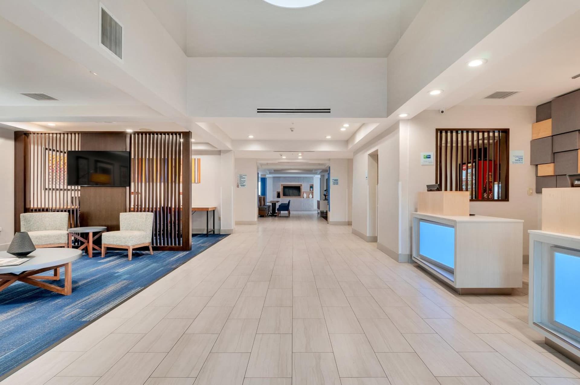 Holiday Inn Express Hotel & Suites Lake Elsinore by IHG gallery photo in Lake Elsinore, CA — image 45