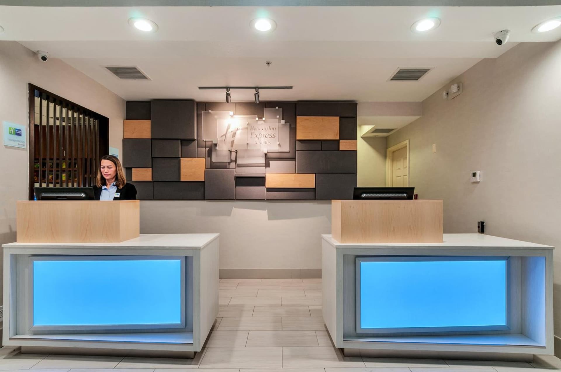 Holiday Inn Express Hotel & Suites Lake Elsinore by IHG gallery photo in Lake Elsinore, CA — image 52