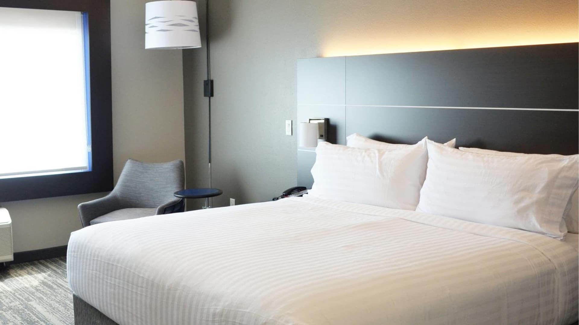 Holiday Inn Express & Suites - Jacksonville W - I295 and I10 by IHG gallery photo in Jacksonville, FL — image 28