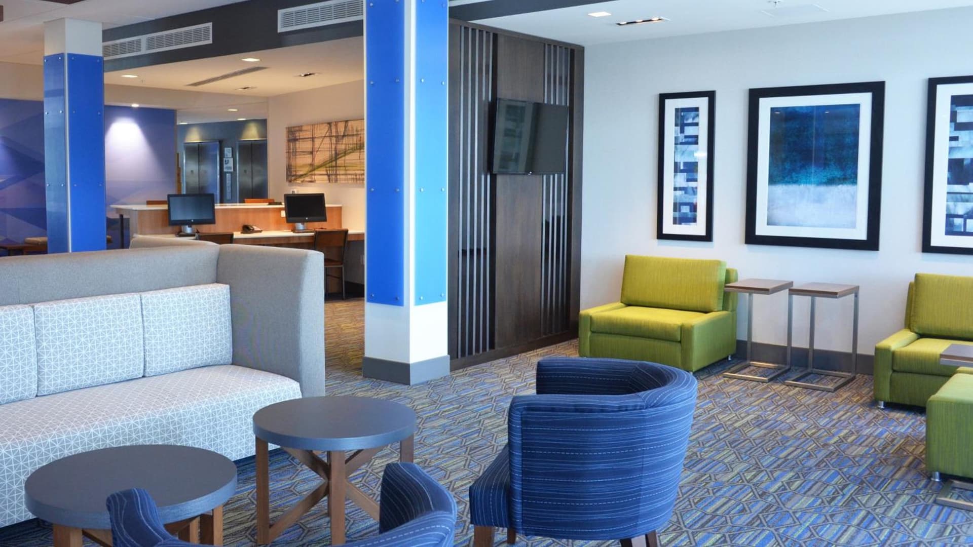 Holiday Inn Express & Suites - Jacksonville W - I295 and I10 by IHG gallery photo in Jacksonville, FL — image 10