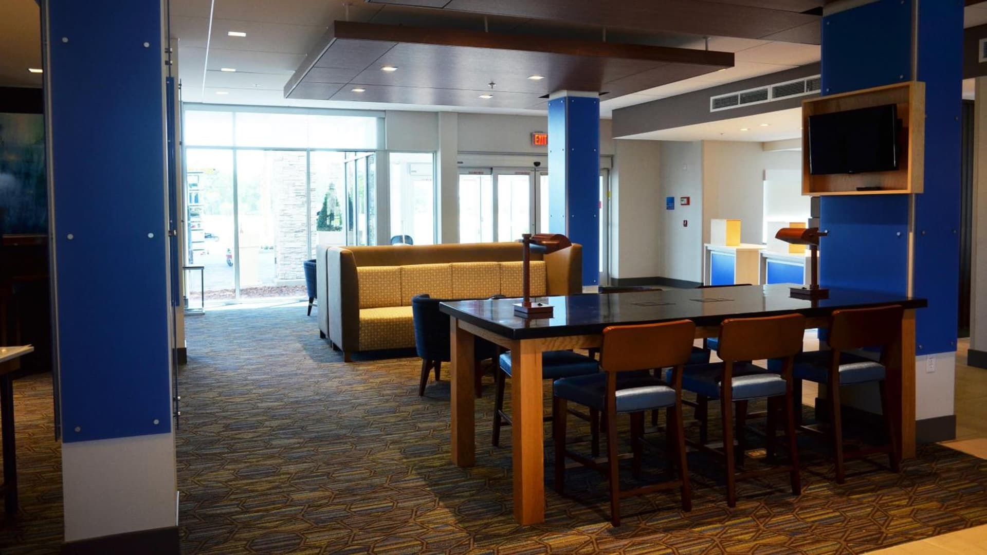 Holiday Inn Express & Suites - Jacksonville W - I295 and I10 by IHG gallery photo in Jacksonville, FL — image 21