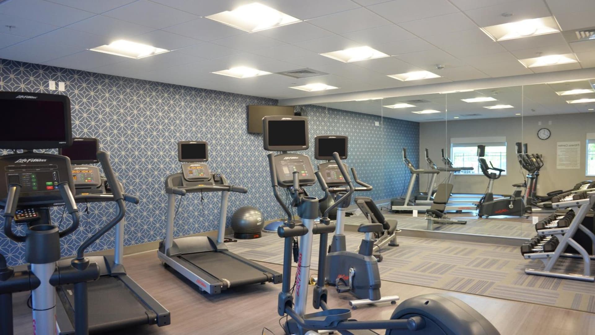 Holiday Inn Express & Suites - Jacksonville W - I295 and I10 by IHG gallery photo in Jacksonville, FL — image 41