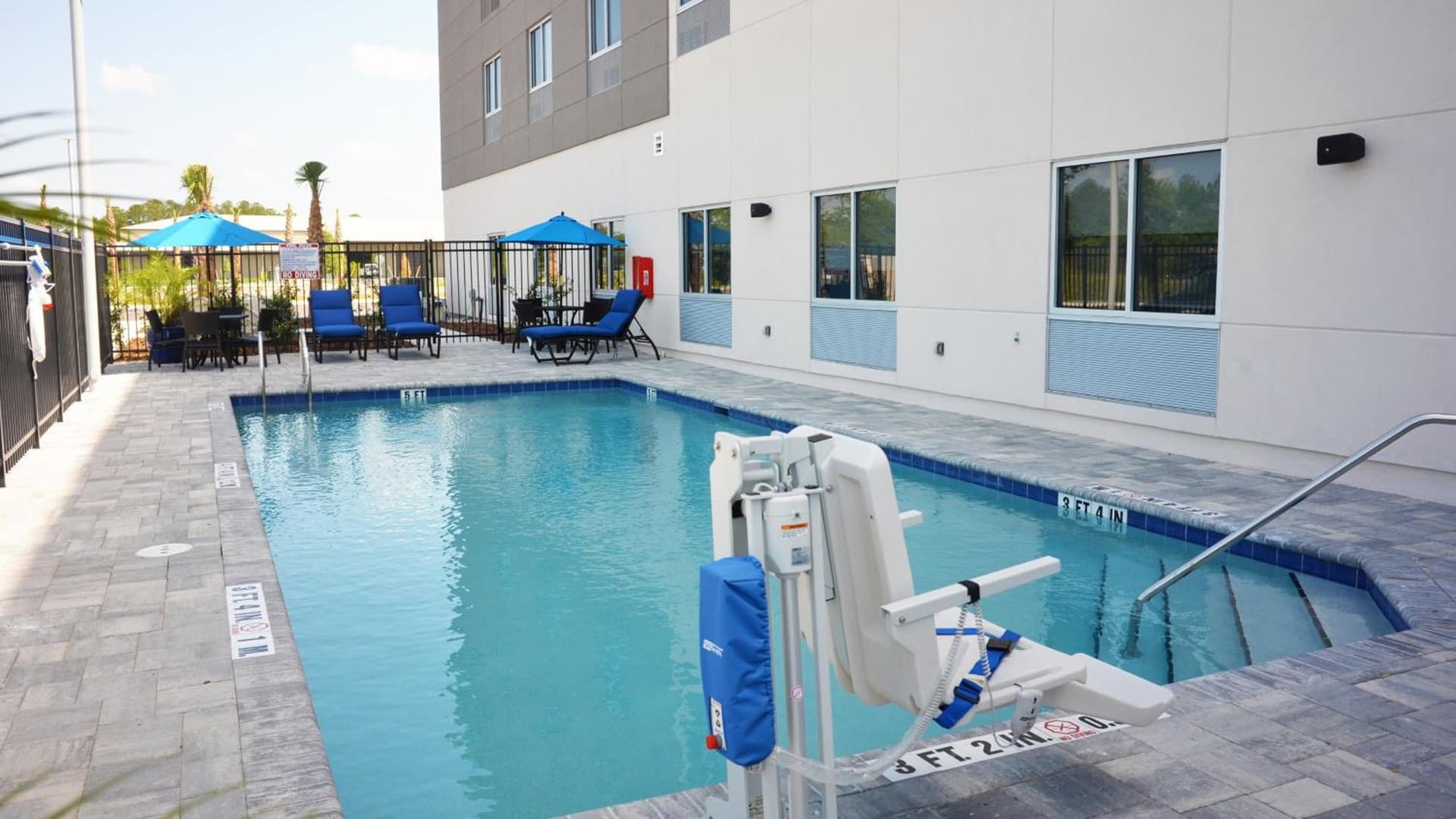 Holiday Inn Express & Suites - Jacksonville W - I295 and I10 by IHG gallery photo in Jacksonville, FL — image 33