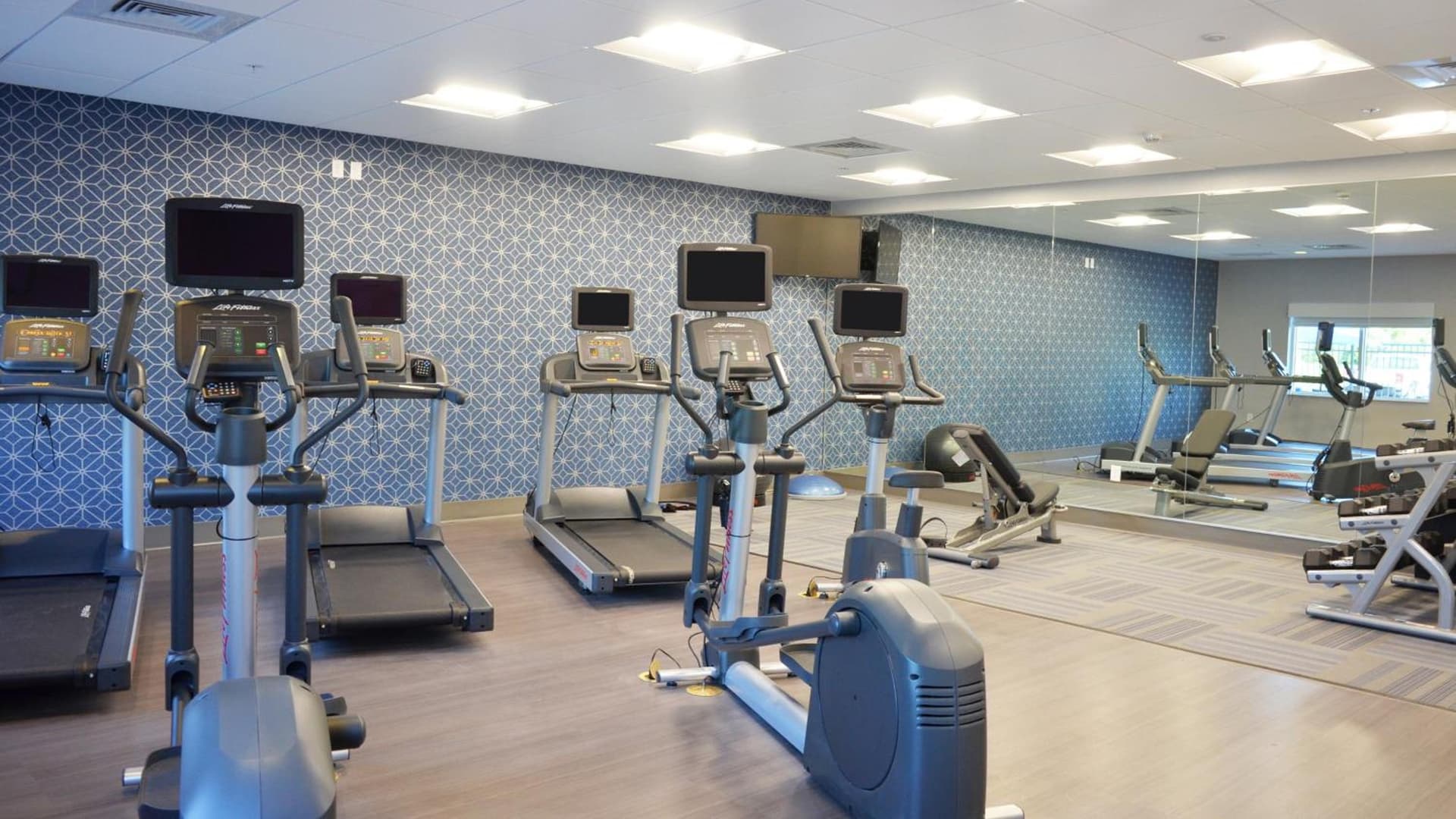 Holiday Inn Express & Suites - Jacksonville W - I295 and I10 by IHG gallery photo in Jacksonville, FL — image 19