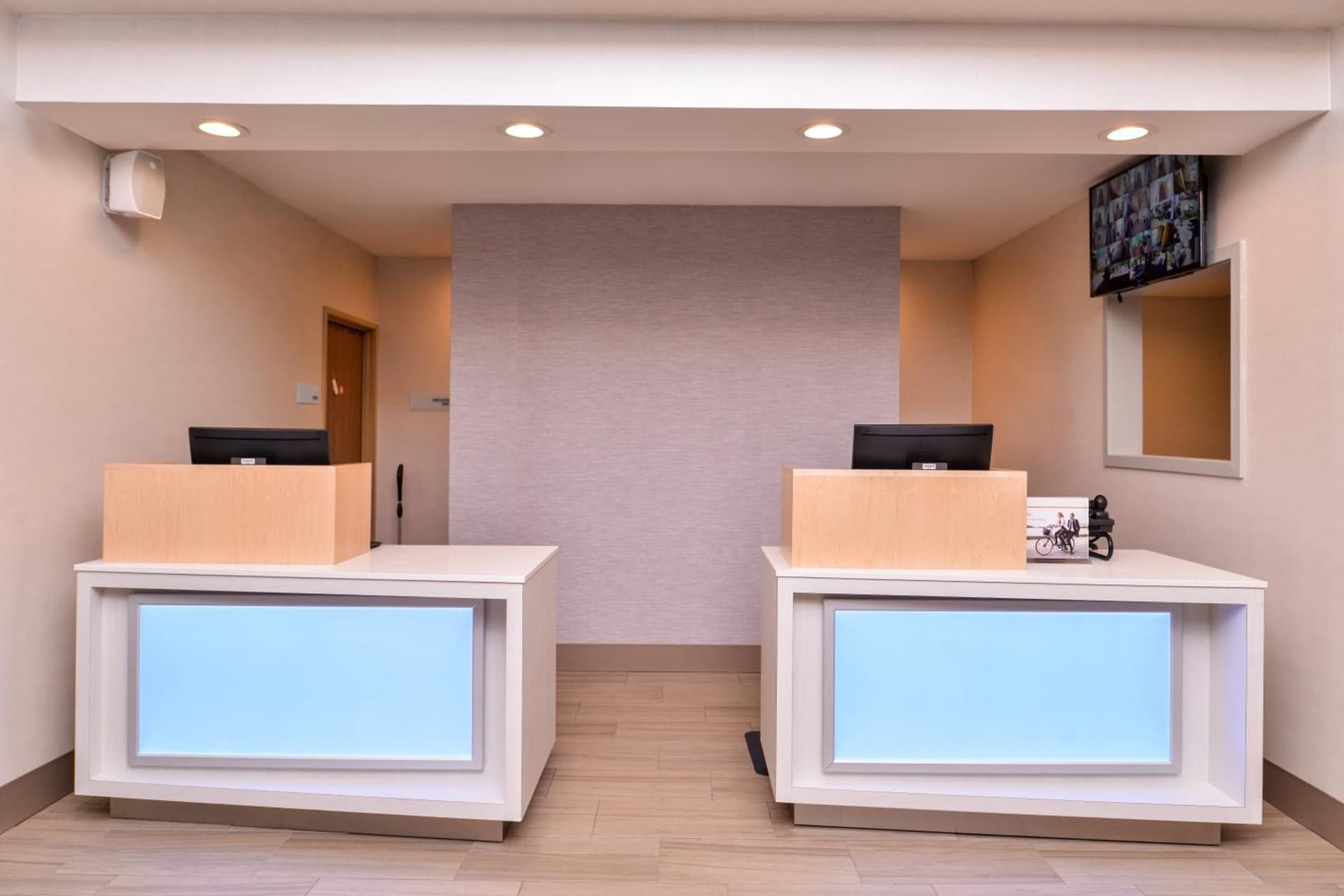 Holiday Inn Express & Suites Lacey - Olympia by IHG gallery photo in Lacey, WA — image 6