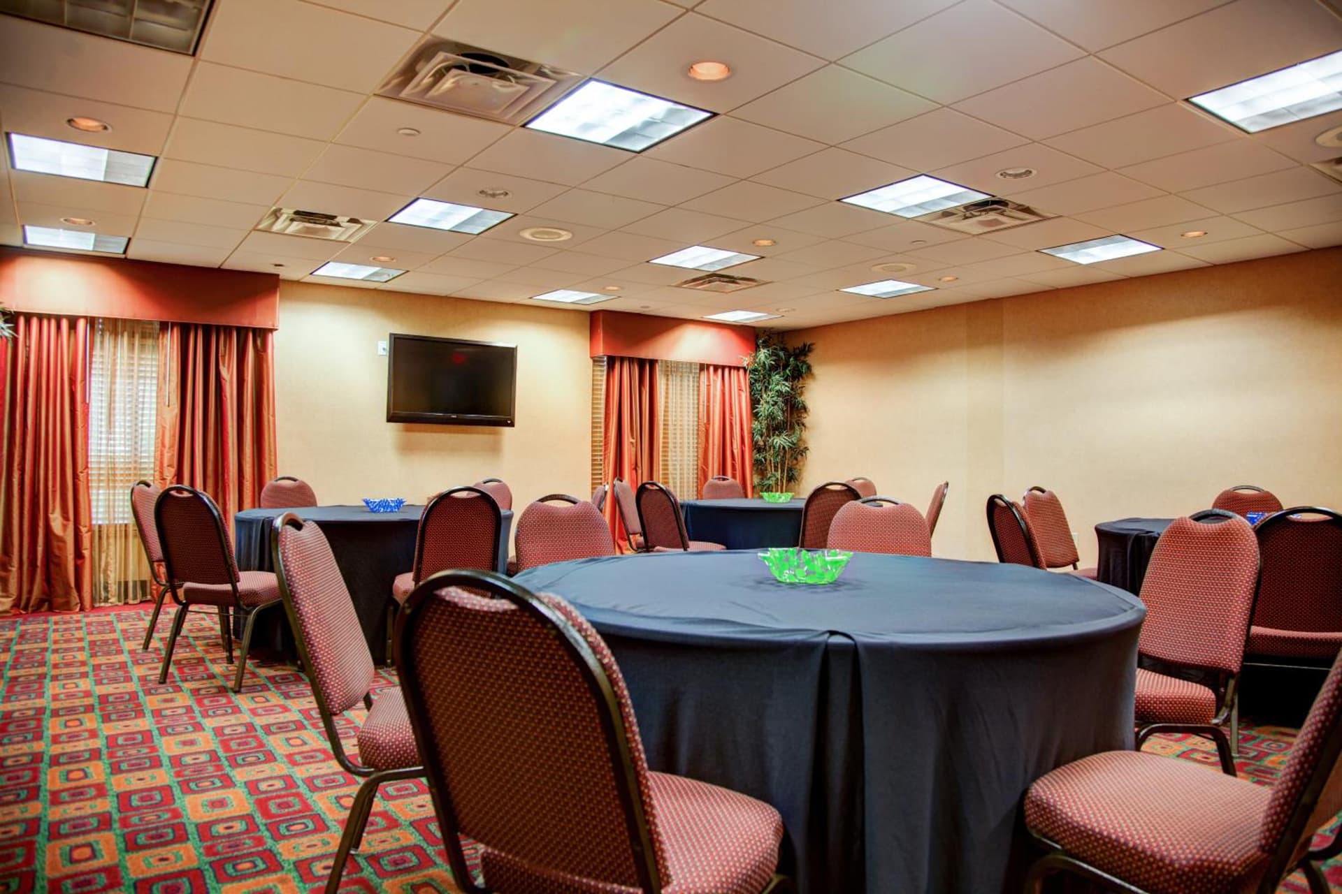 Country Inn & Suites by Radisson, Tyler University Area gallery photo in Tyler, TX — image 5