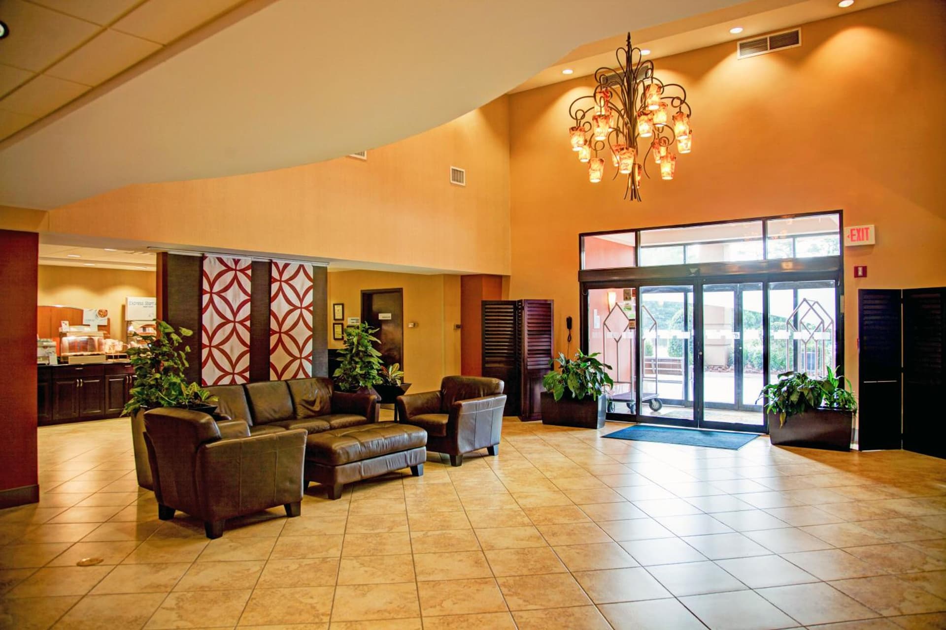 Country Inn & Suites by Radisson, Tyler University Area gallery photo in Tyler, TX — image 12