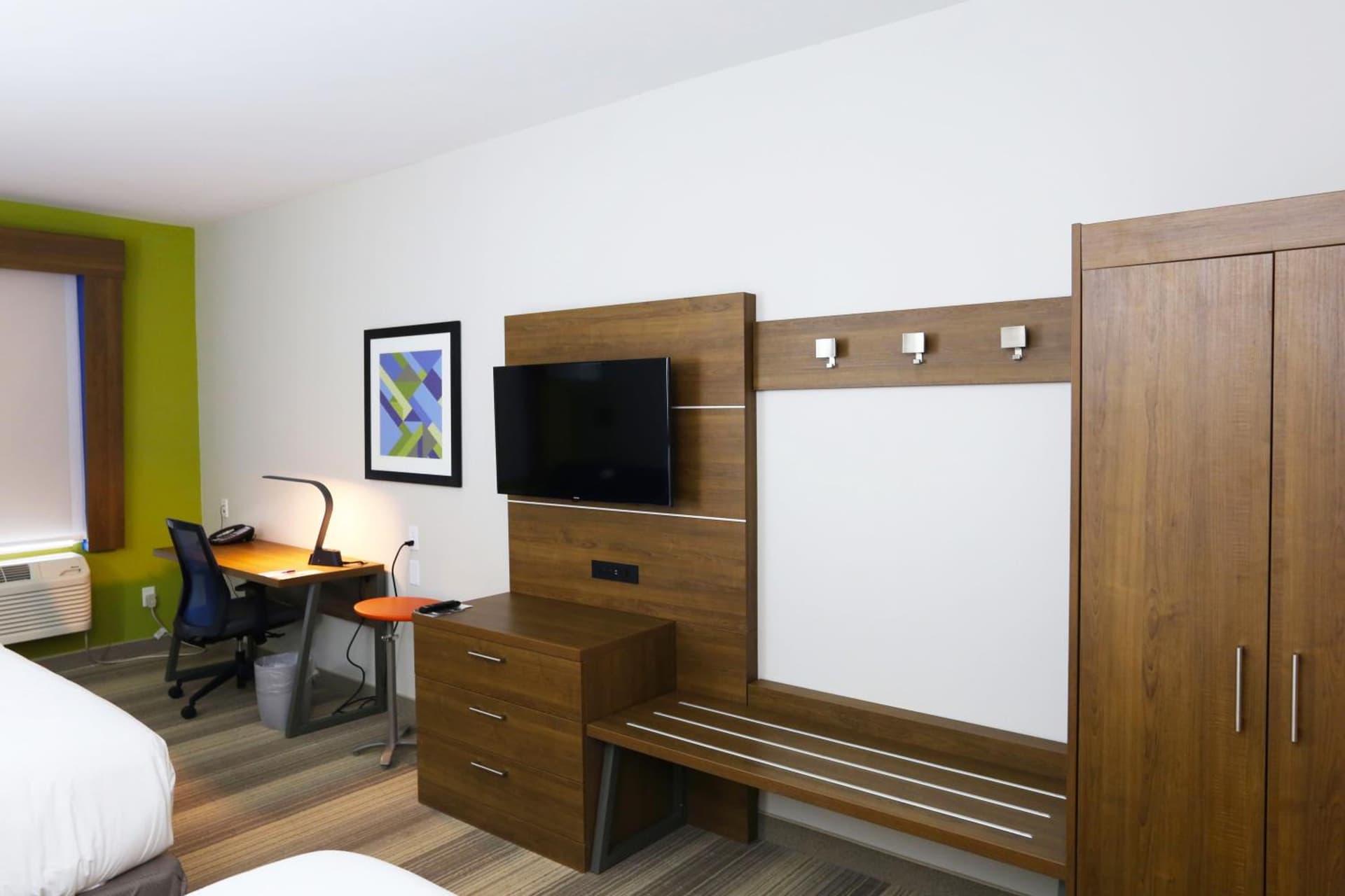 Holiday Inn Express & Suites - Houston IAH - Beltway 8 by IHG gallery photo in Houston, TX — image 51