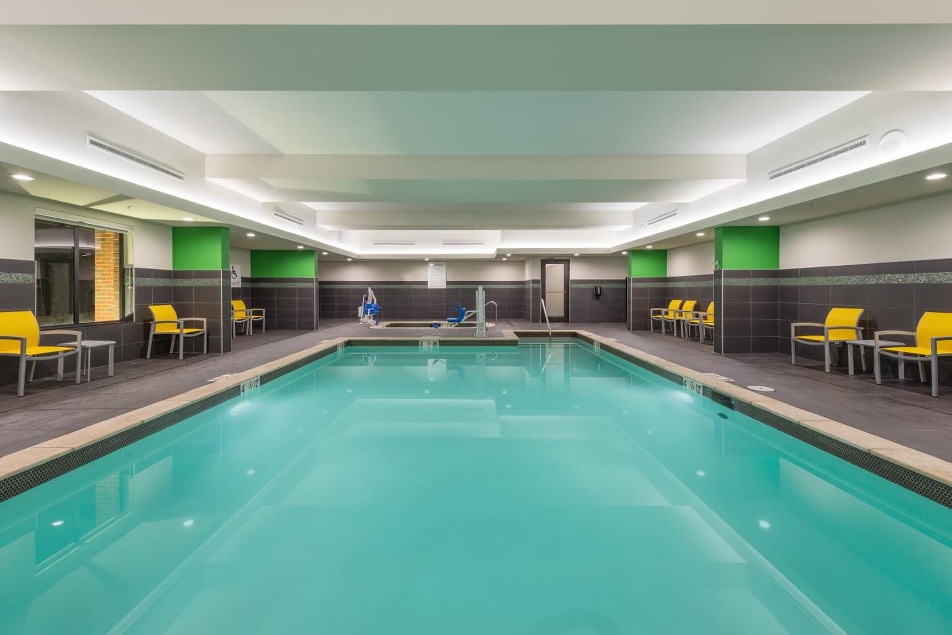 Holiday Inn Express and Suites Norman by IHG gallery photo in Norman, OK — image 17