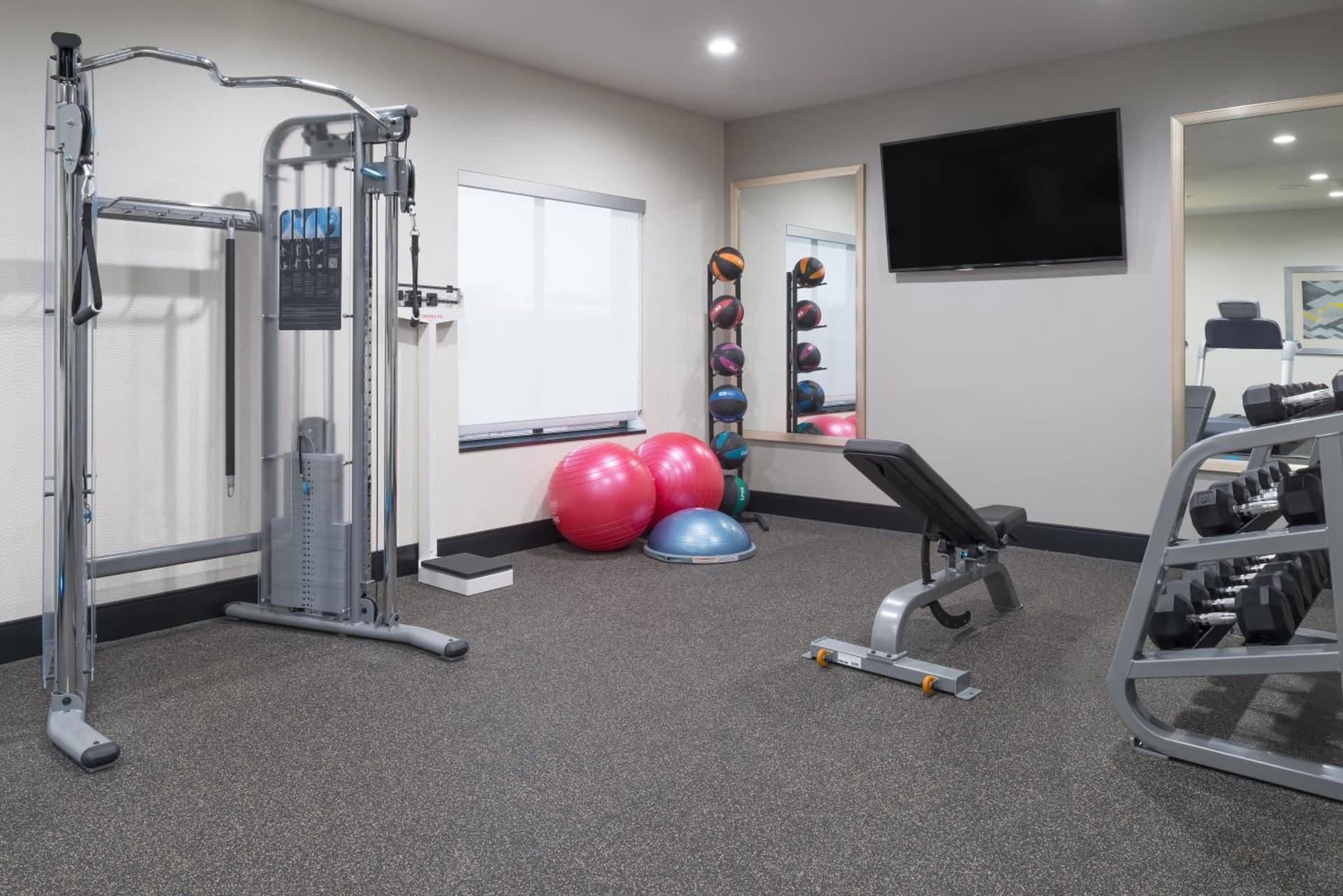 Holiday Inn Express and Suites Norman by IHG gallery photo in Norman, OK — image 6