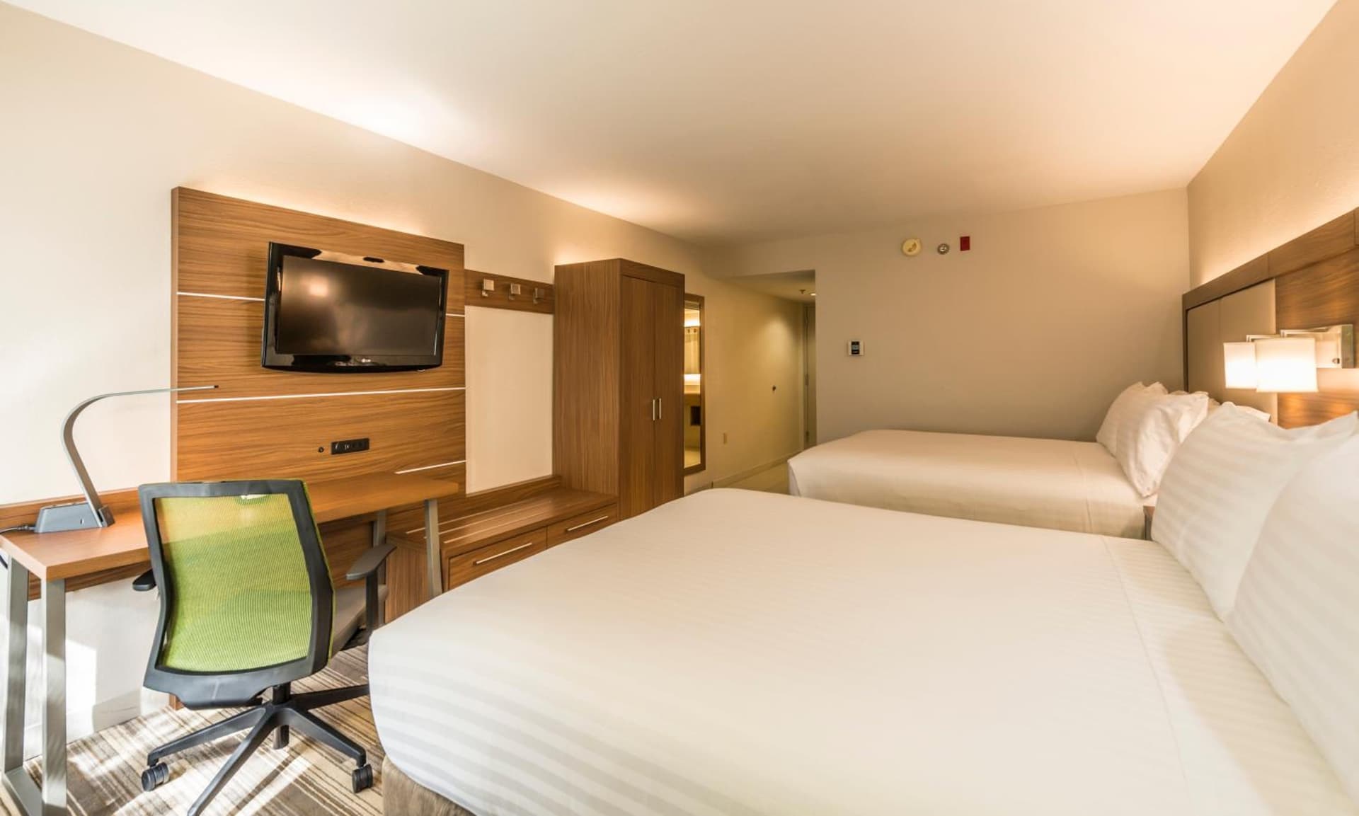 Holiday Inn Express Hotel & Suites Jacksonville-South by IHG gallery photo in Jacksonville, FL — image 32