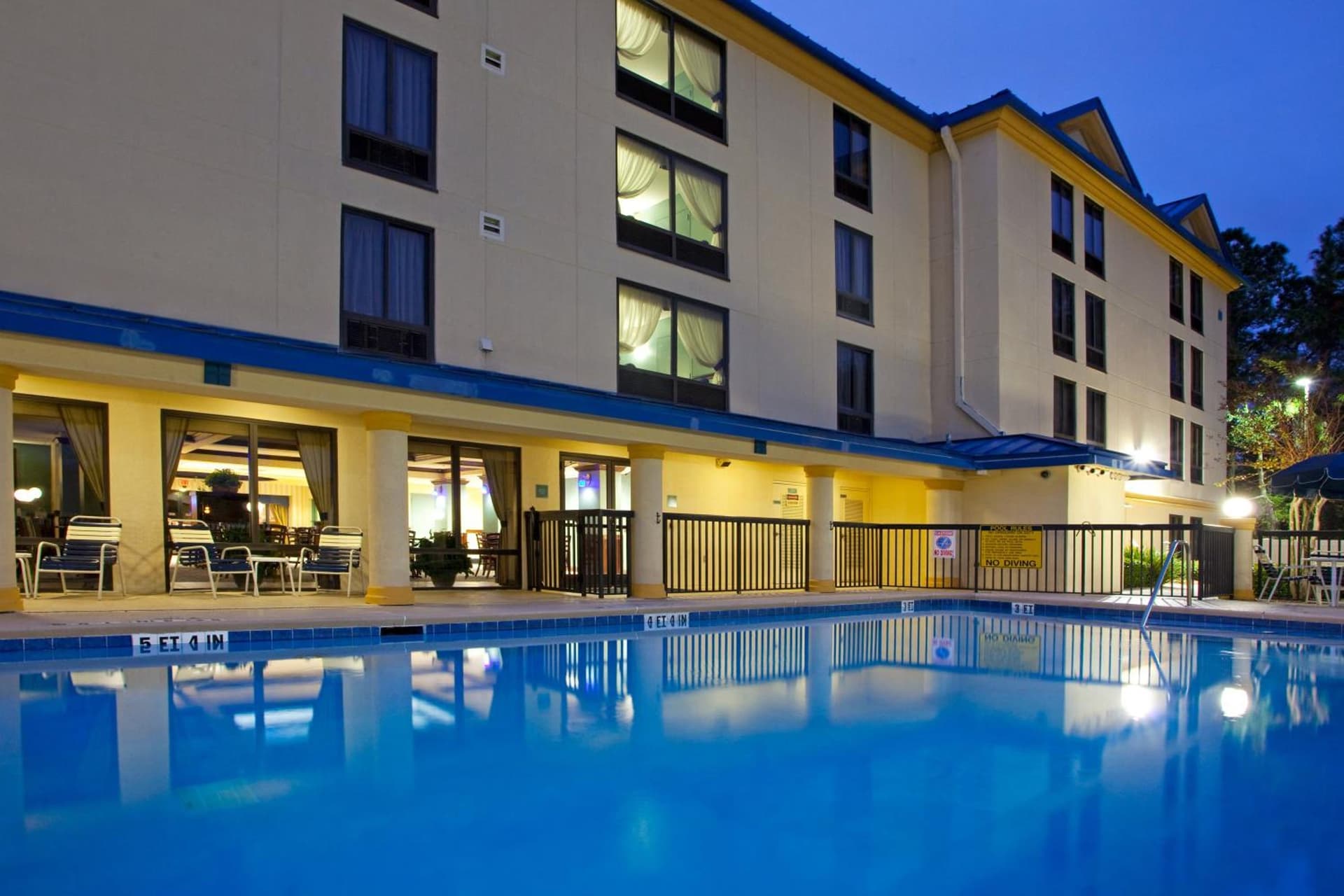 Holiday Inn Express Hotel & Suites Jacksonville-South by IHG gallery photo in Jacksonville, FL — image 37