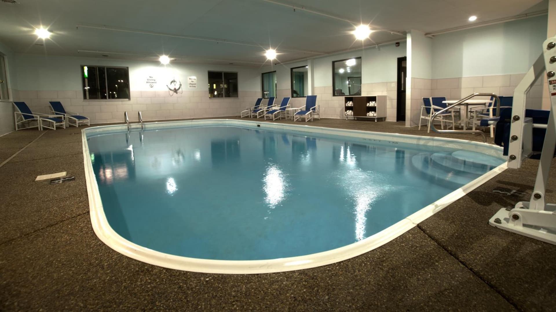 Holiday Inn Express & Suites Evansville North by IHG gallery photo in Warrenton, IN — image 15