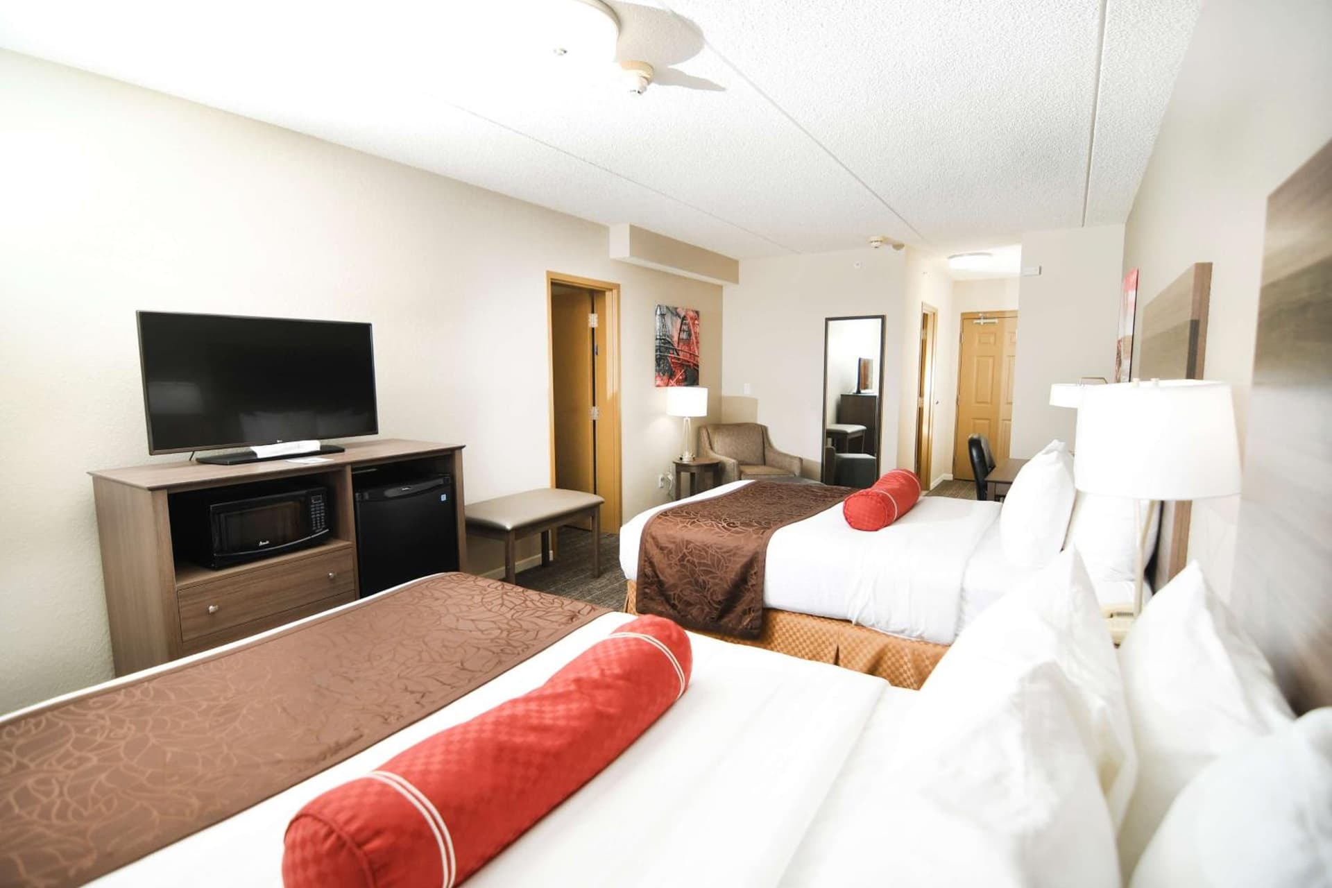 Best Western Plus Sandusky Hotel & Suites gallery photo in Sandusky, OH — image 61