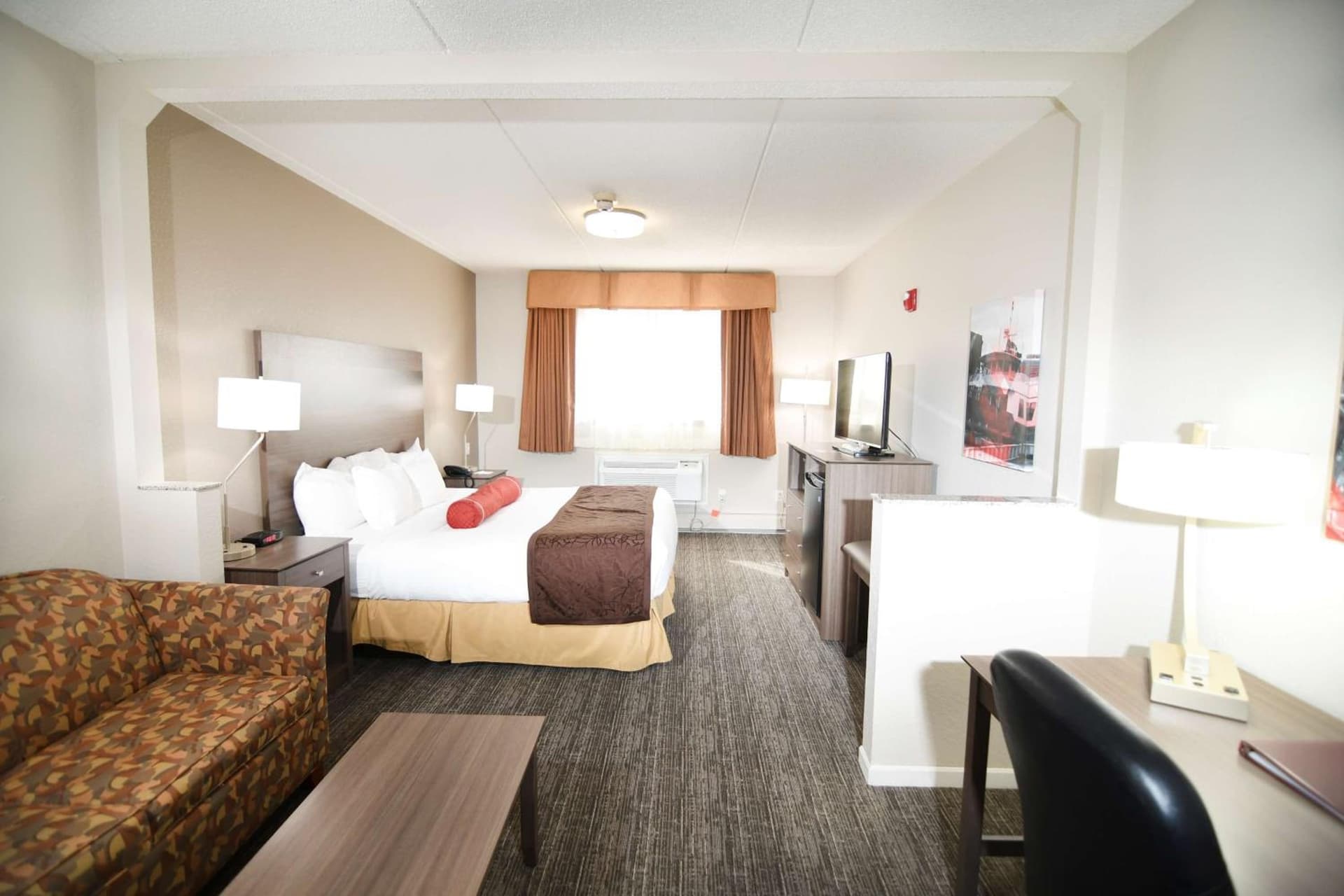Best Western Plus Sandusky Hotel & Suites gallery photo in Sandusky, OH — image 4