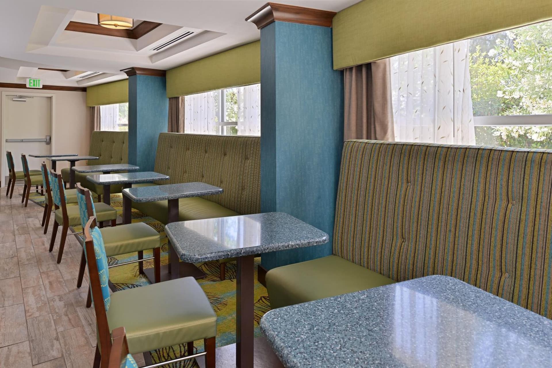 Holiday Inn Express Fresno River Park Highway 41 by IHG gallery photo in Fresno, CA — image 41