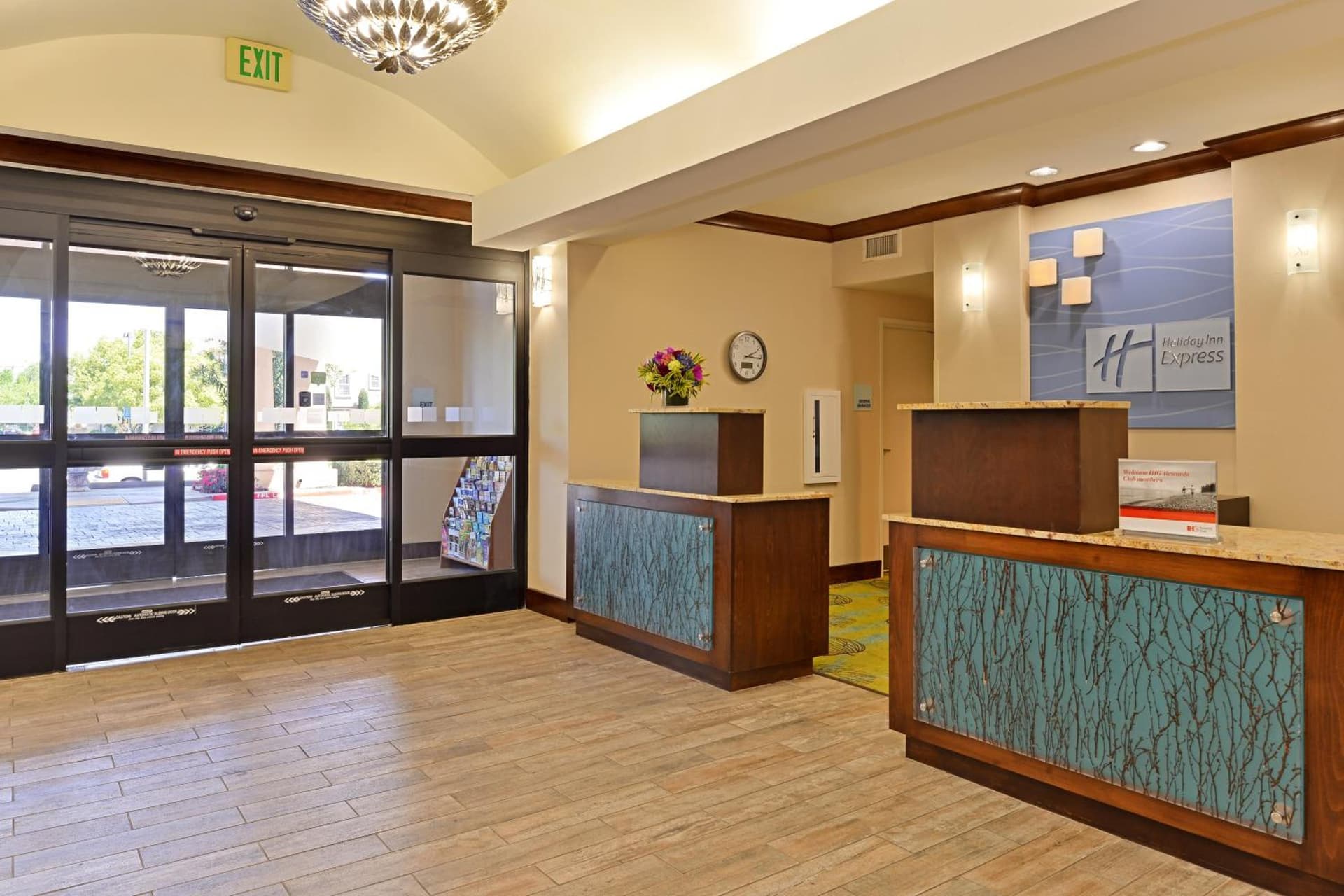 Holiday Inn Express Fresno River Park Highway 41 by IHG gallery photo in Fresno, CA — image 19