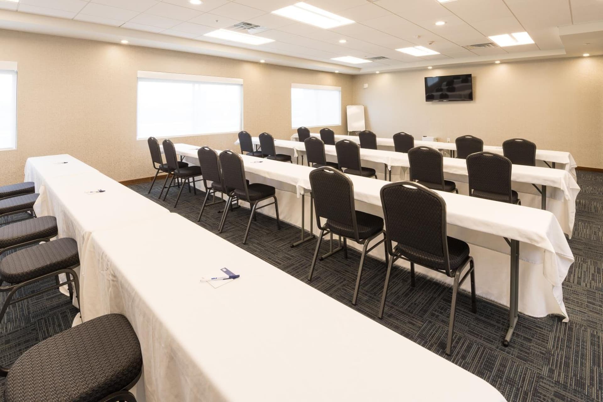 Holiday Inn Express & Suites - Auburn by IHG gallery photo in Auburn, IN — image 31