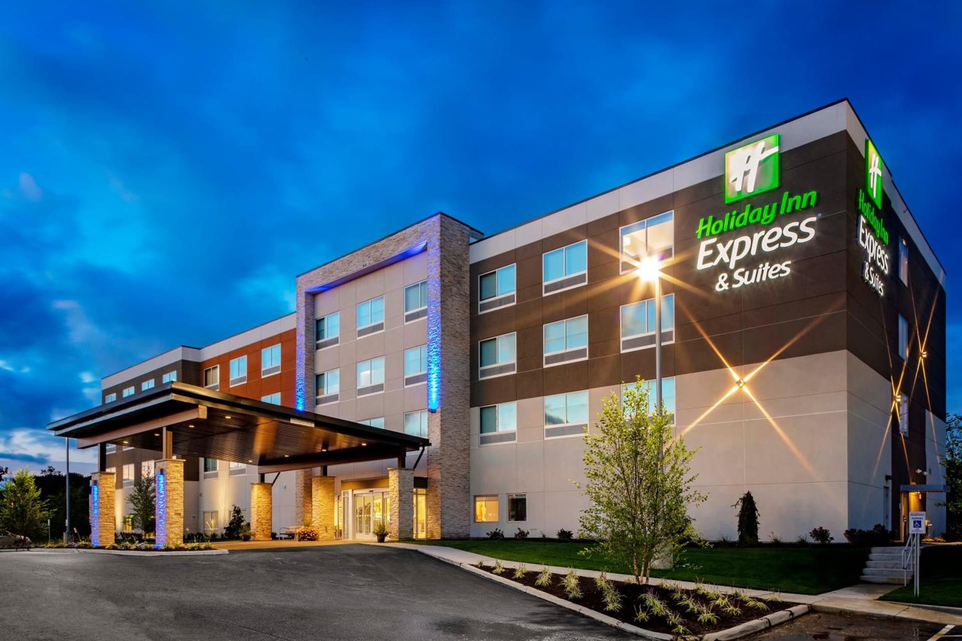 Holiday Inn Express & Suites - Madison by IHG featured exterior or lobby in Madison, OH — similar hotel
