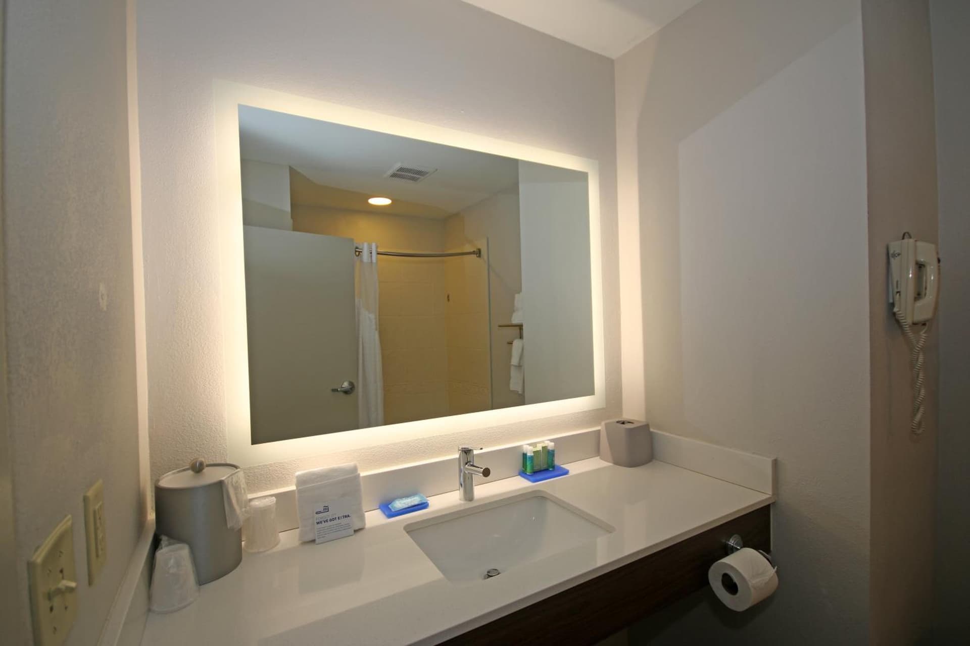 Holiday Inn Express Hotel & Suites Greensboro-East by IHG gallery photo in Greensboro, NC — image 27